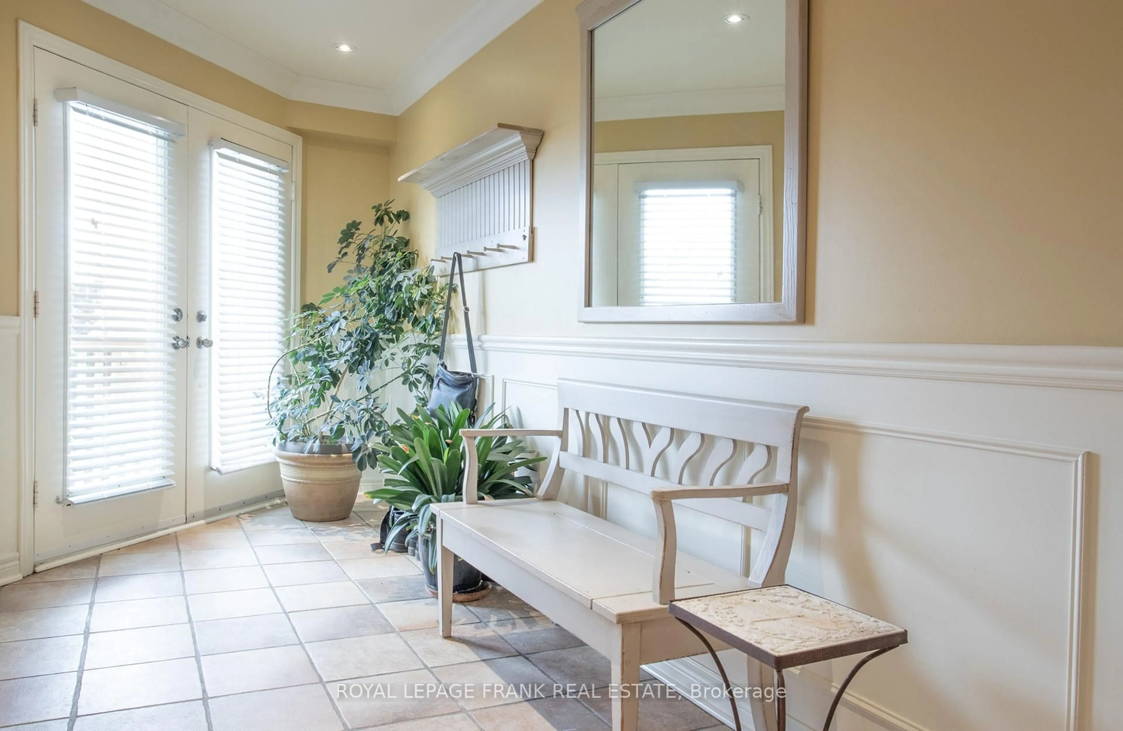 Indoor entryway for 2940 Lakeview Blvd, Ajax Ontario L1S 1A3