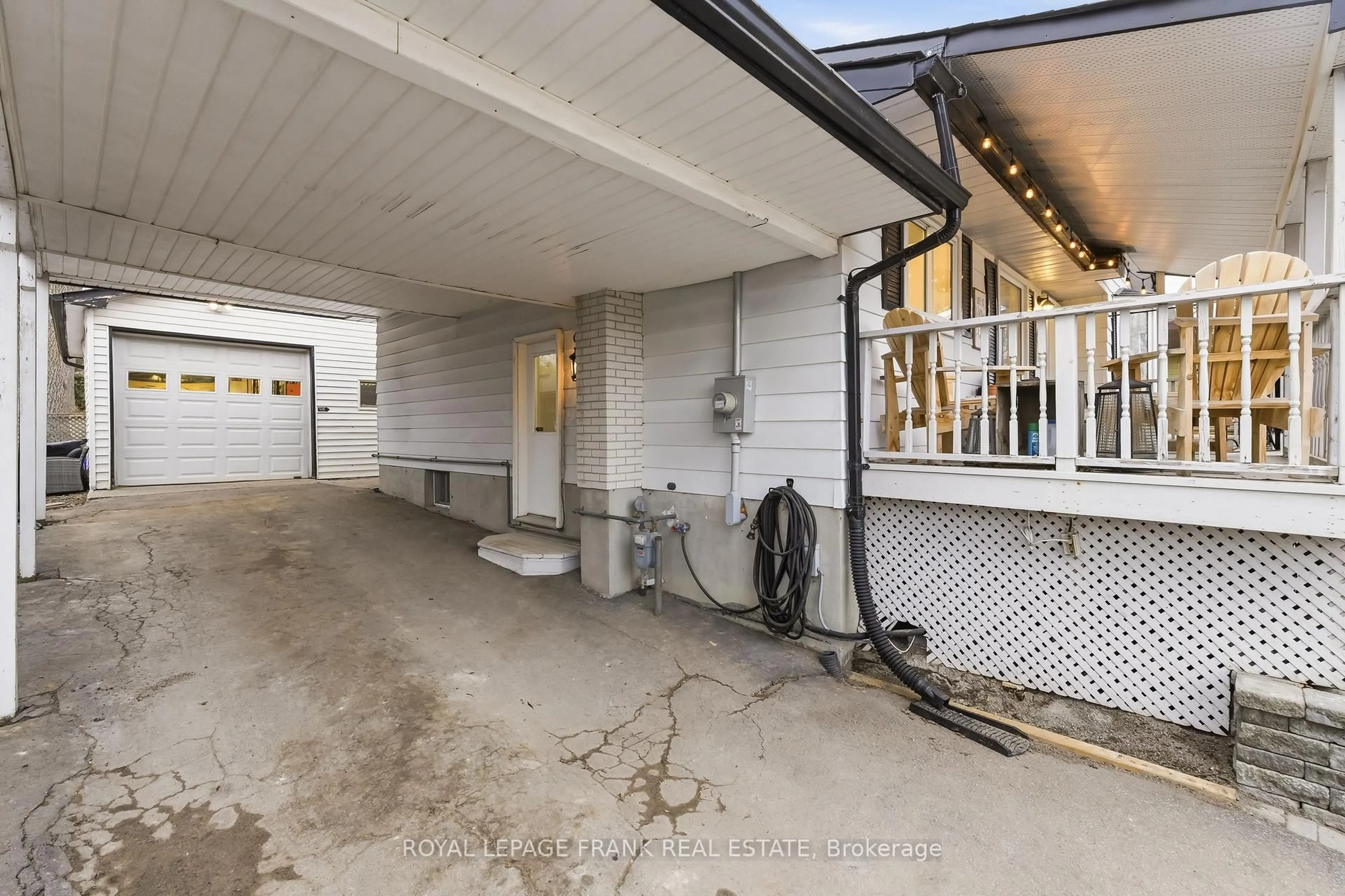 Indoor garage for 64 Caleb St, Scugog Ontario L9L 1J7