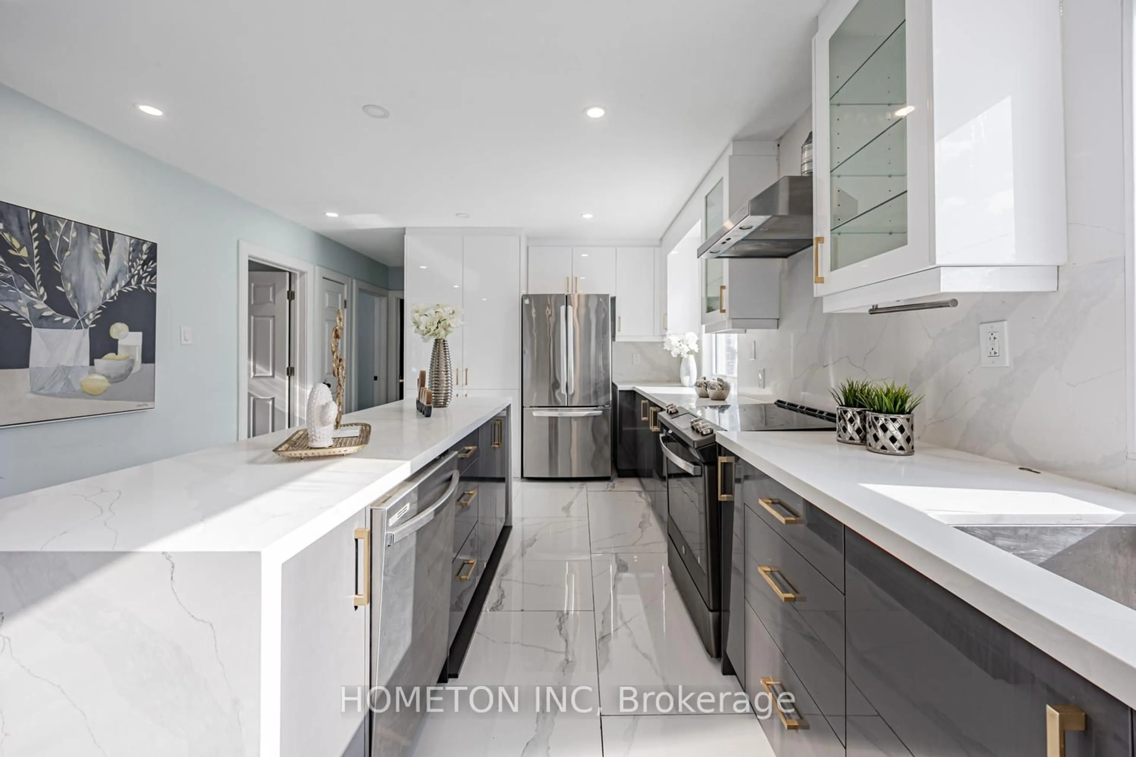 Contemporary kitchen, ceramic/tile floor for 147 Lilian Dr, Toronto Ontario M1R 3W6
