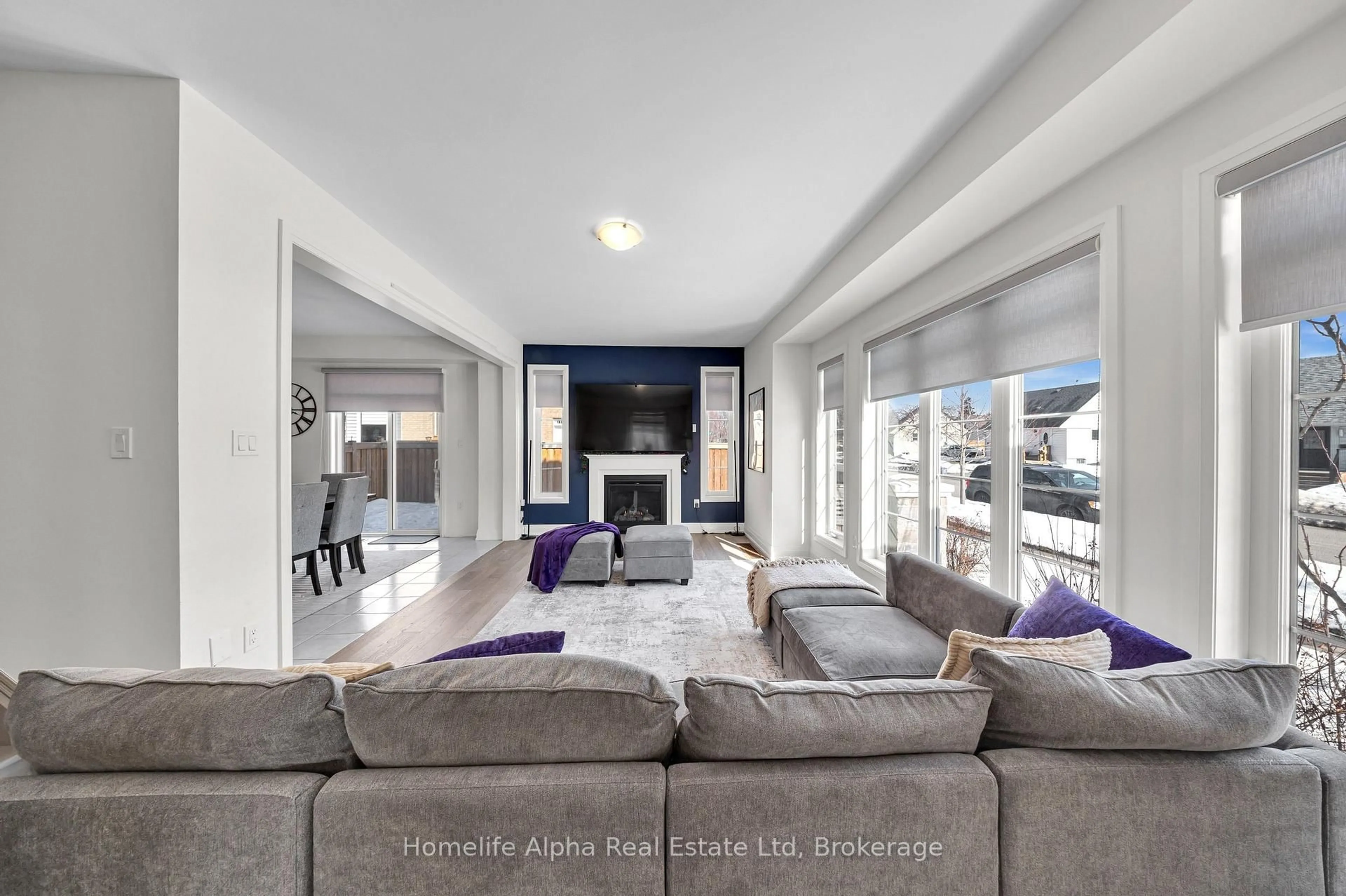 Living room with furniture, unknown for 35 Hassard - Short Lane, Ajax Ontario L1S 0G4