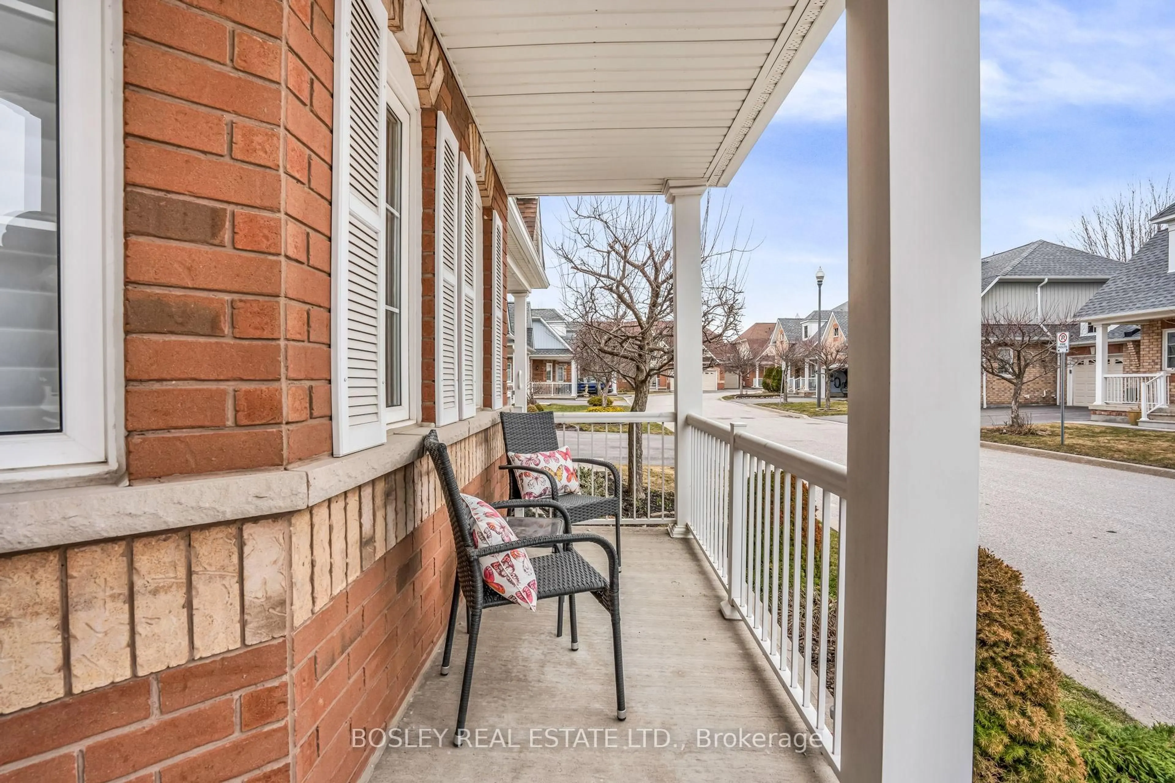 Patio, street for 22 Gidley Lane #24, Ajax Ontario L1T 4Z7