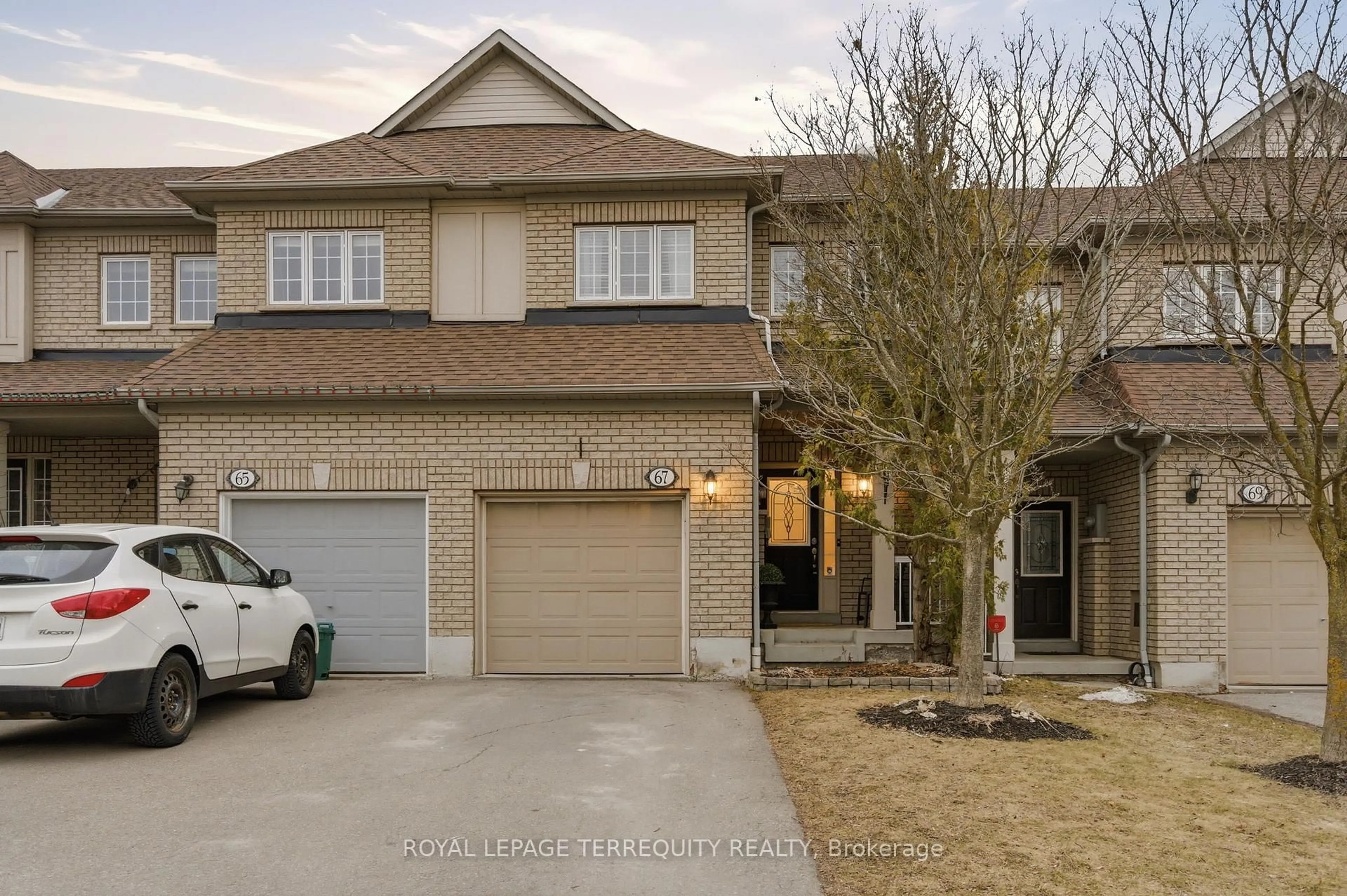 Home with brick exterior material, street for 67 Merchants Ave, Whitby Ontario L1P 1S5