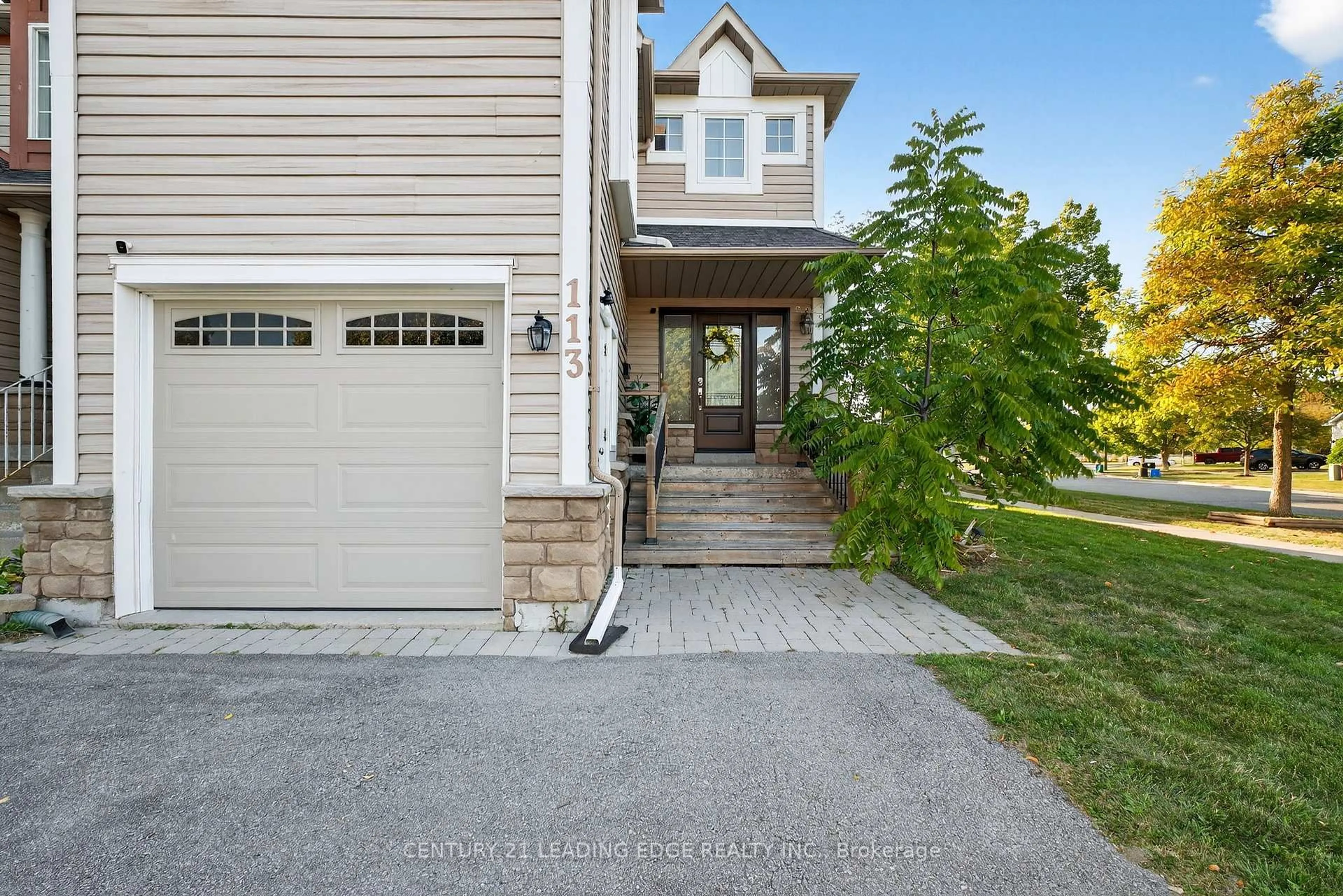 A pic from outside/outdoor area/front of a property/back of a property/a pic from drone, street for 113 Shady Lane Cres, Clarington Ontario L1C 5B1