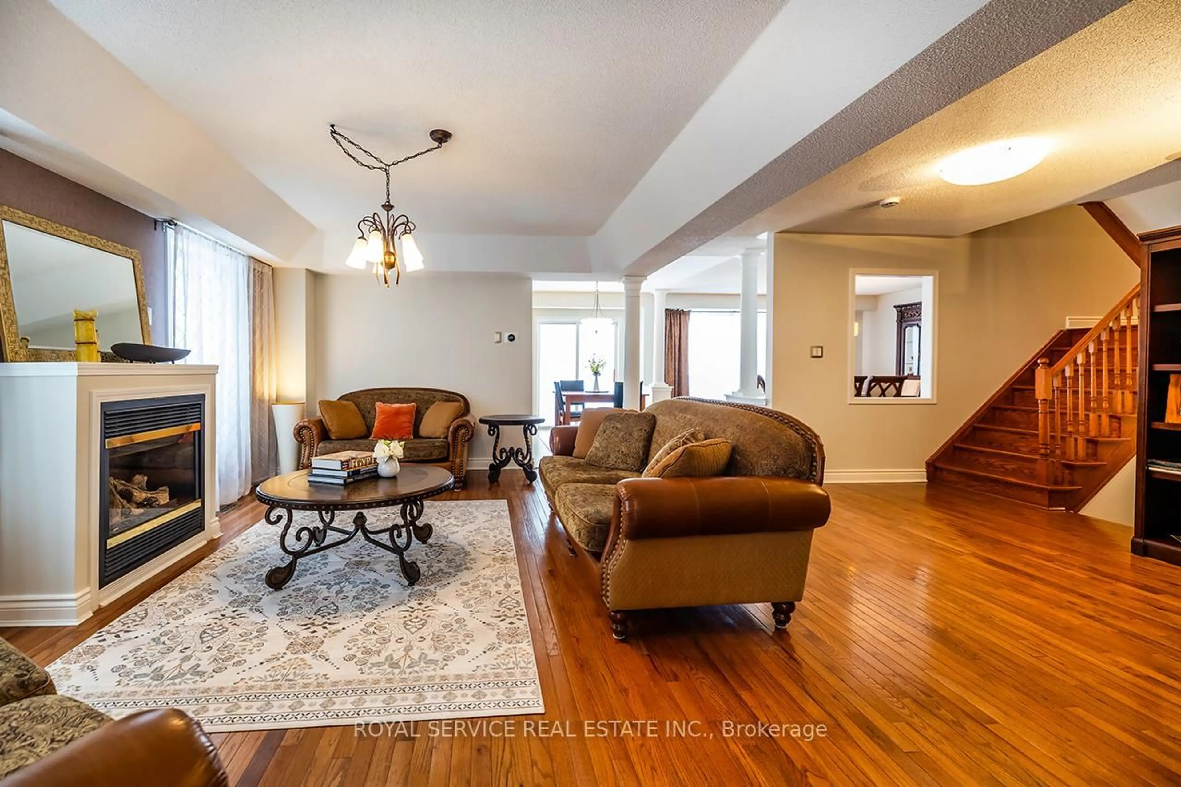 Living room with furniture, unknown for 66 Stillwell Lane, Clarington Ontario L1B 1R4