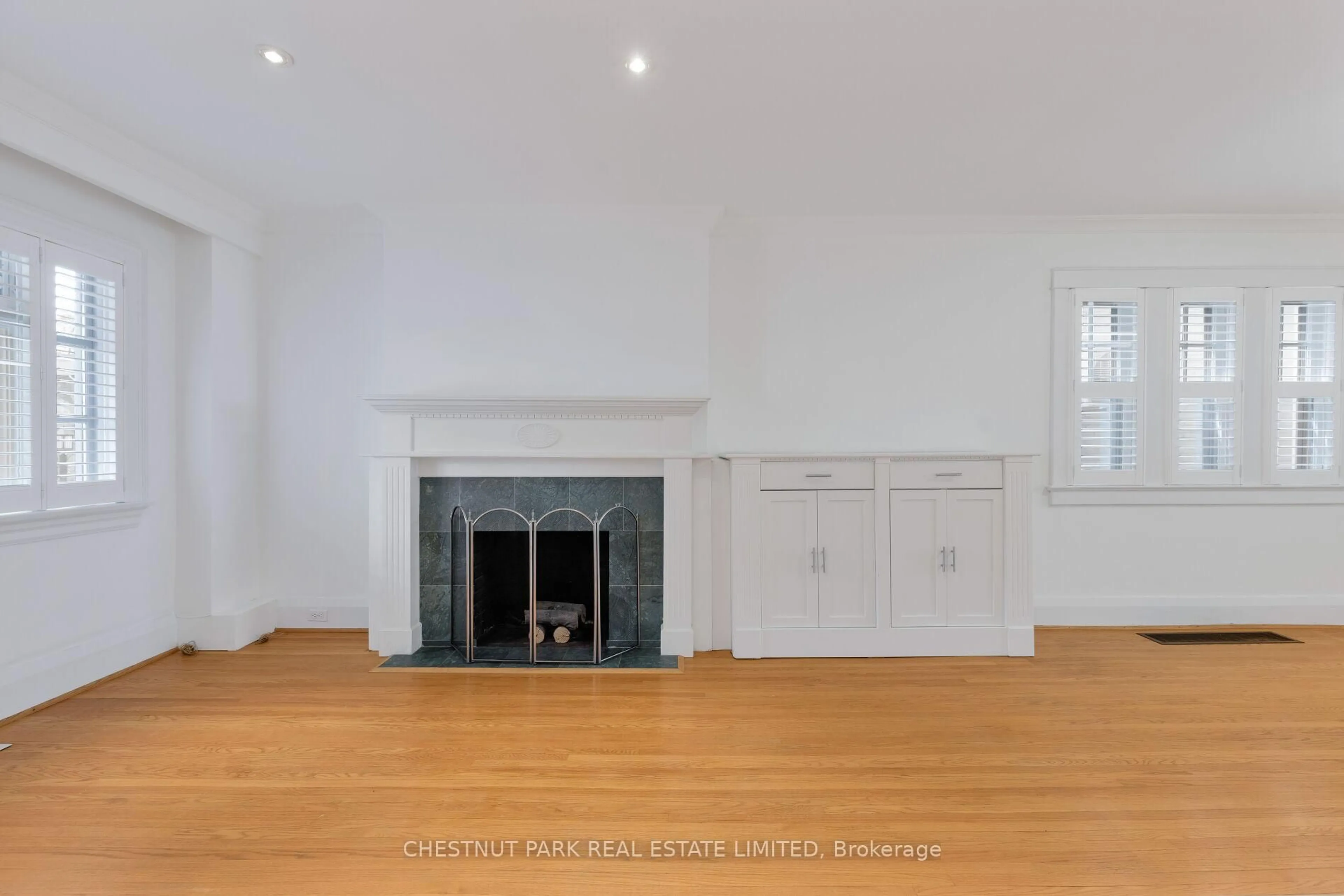 A pic of a room for 126 Browning Ave, Toronto Ontario M4K 1W3