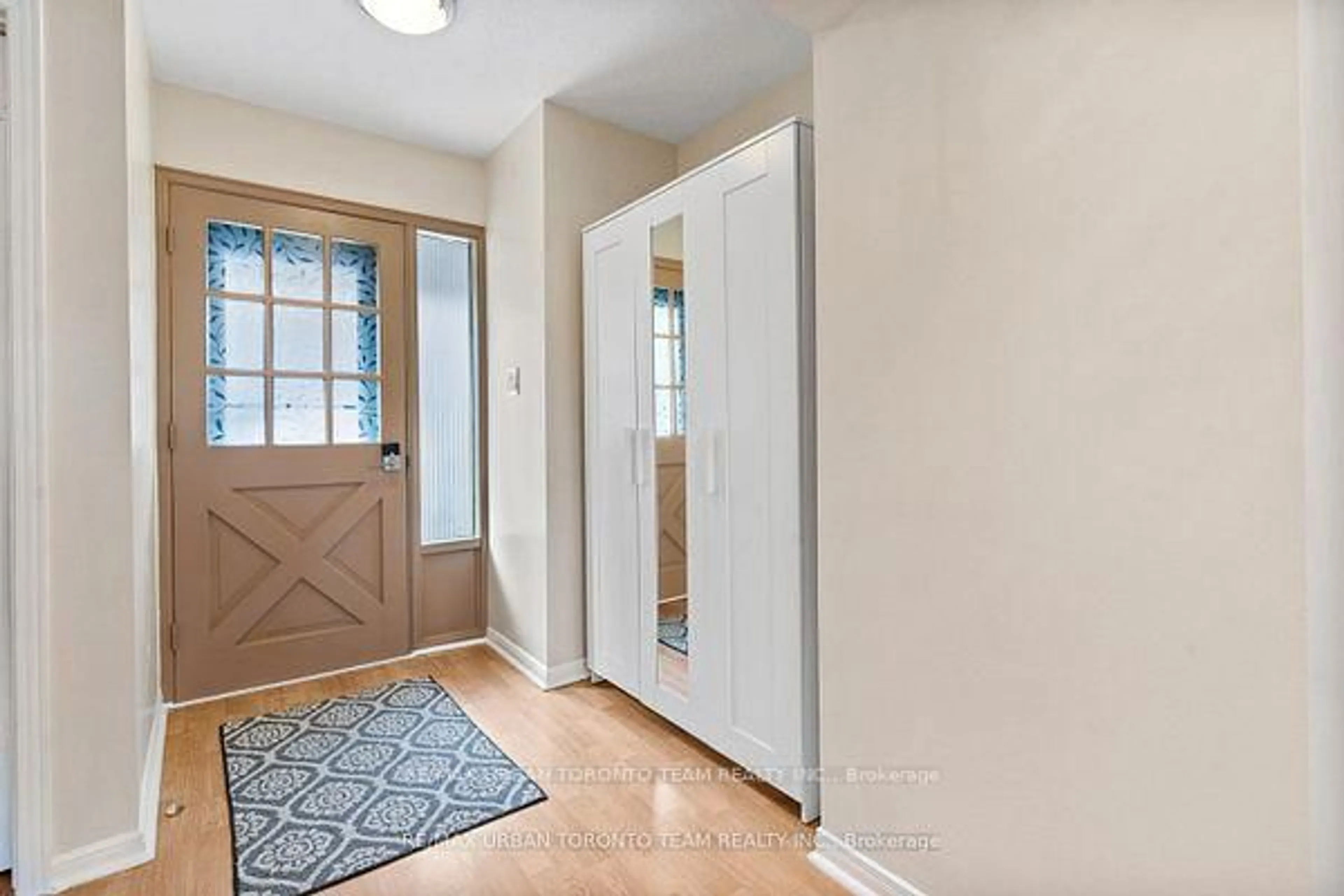 Indoor entryway for 150 Burrows Hall Blvd #120, Toronto Ontario M1B 1N2