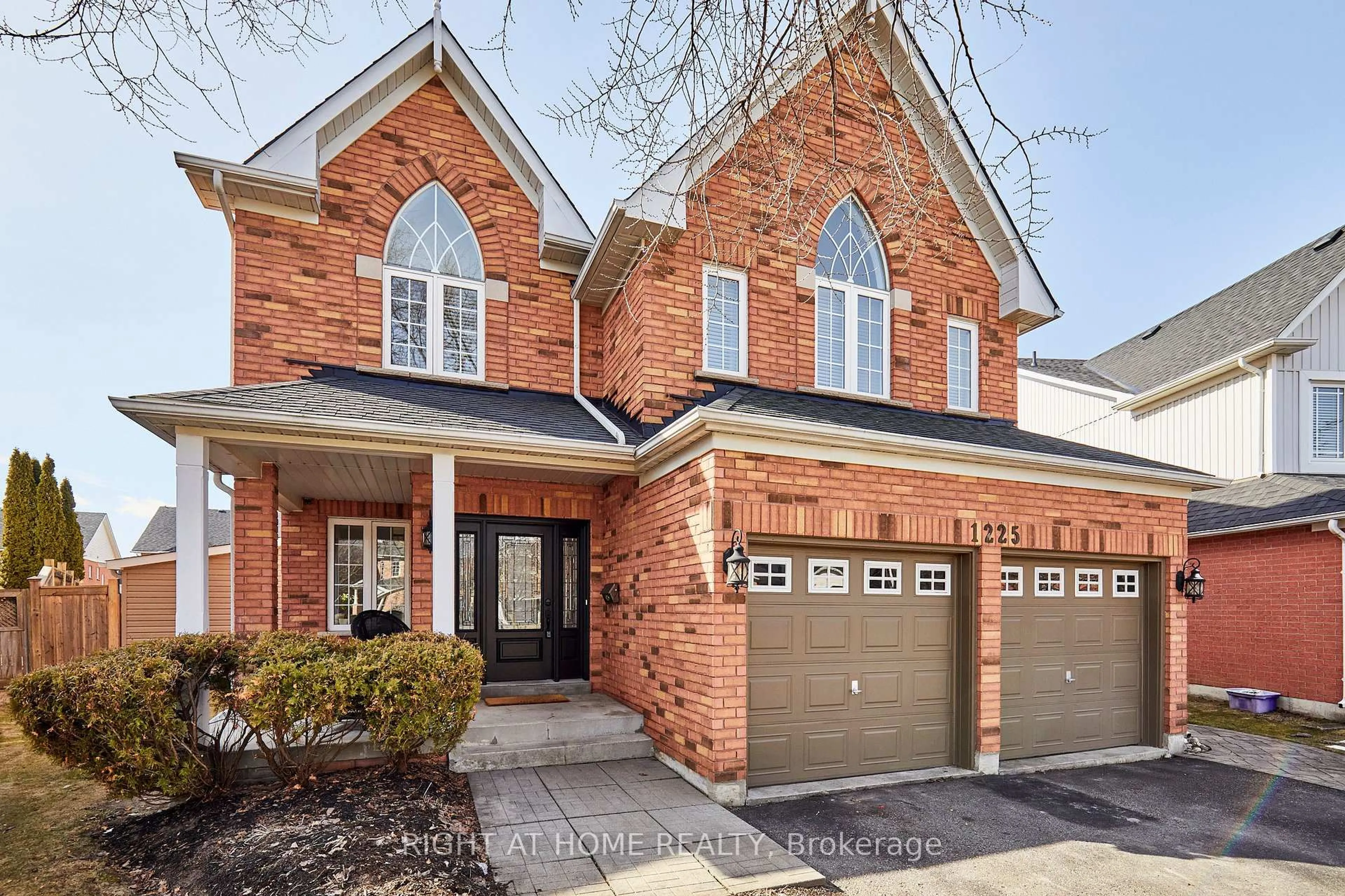 Home with brick exterior material, street for 1225 Leacock Crt, Oshawa Ontario L1K 2R3