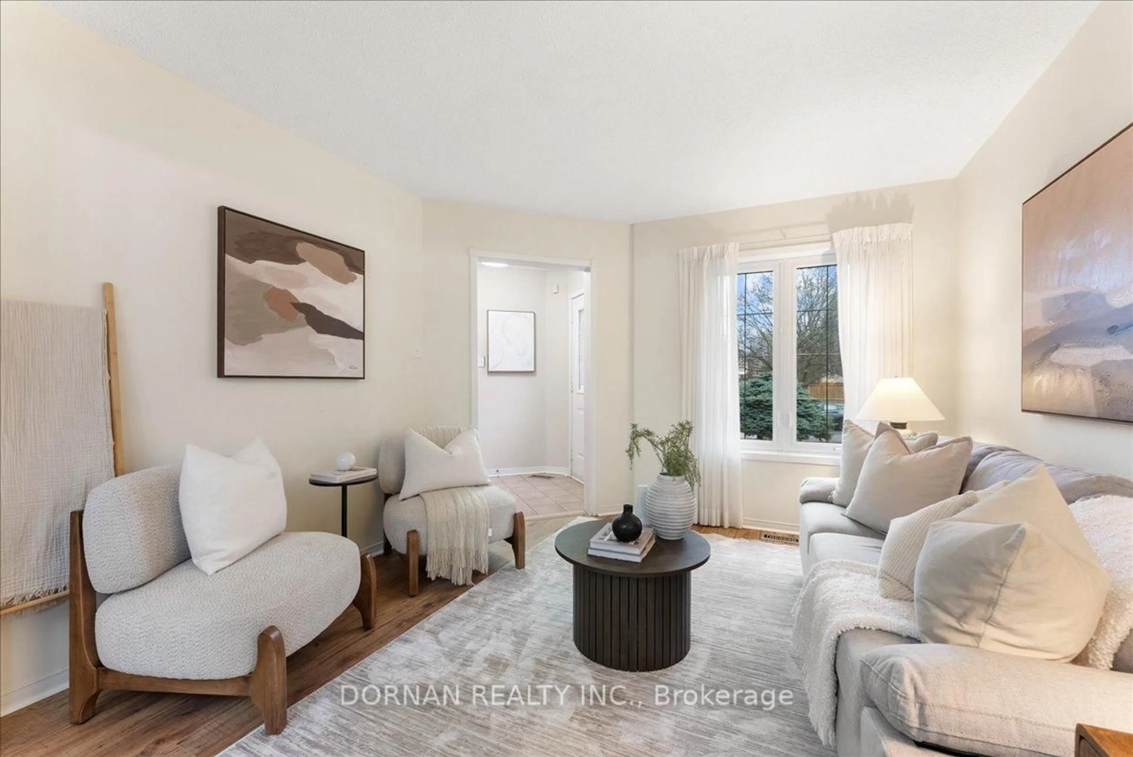 Living room with furniture, unknown for 3 Bancroft Cres, Whitby Ontario L1R 2E6