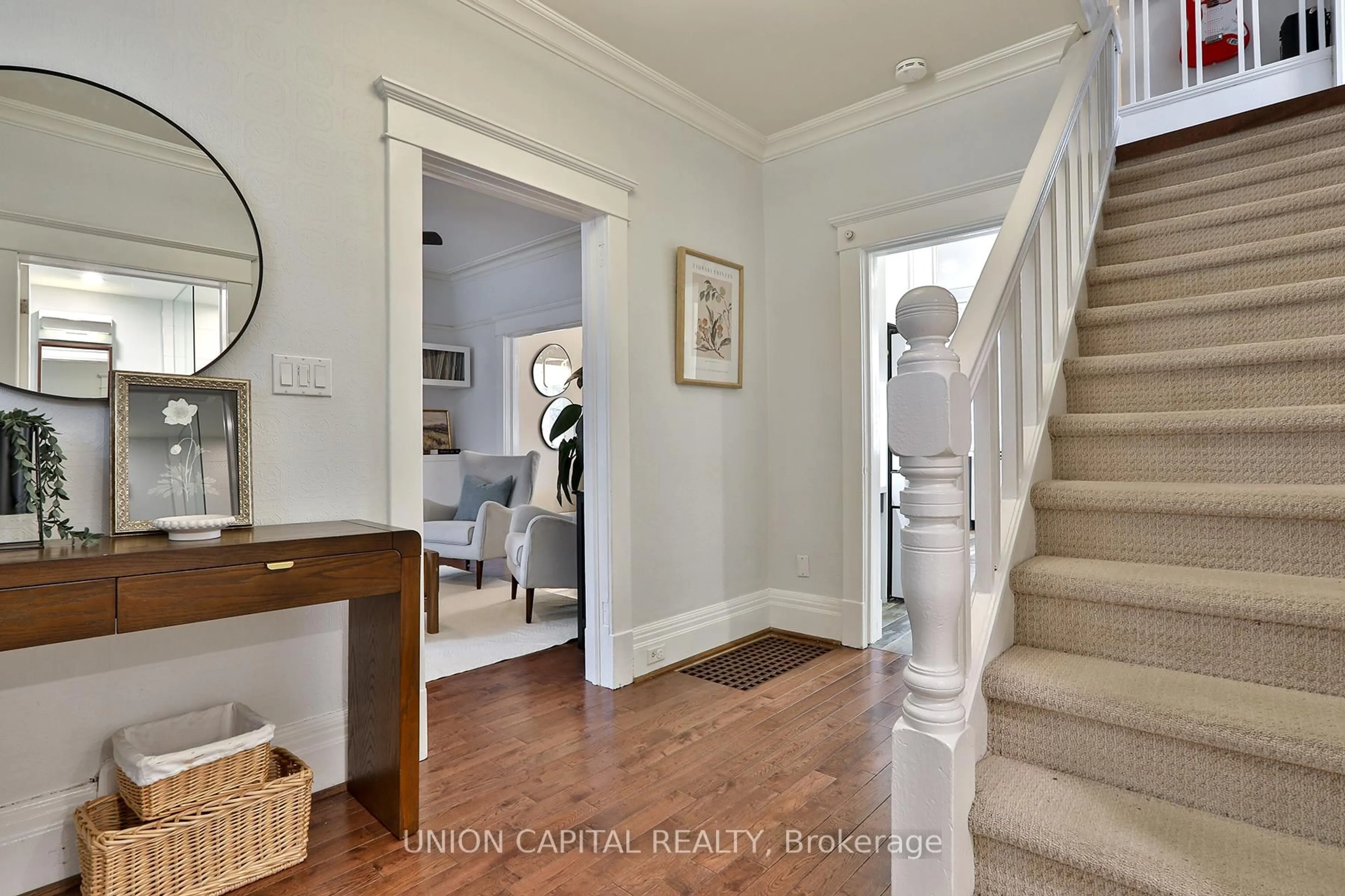 Indoor entryway for 77 Eastwood Rd, Toronto Ontario M4L 2C7