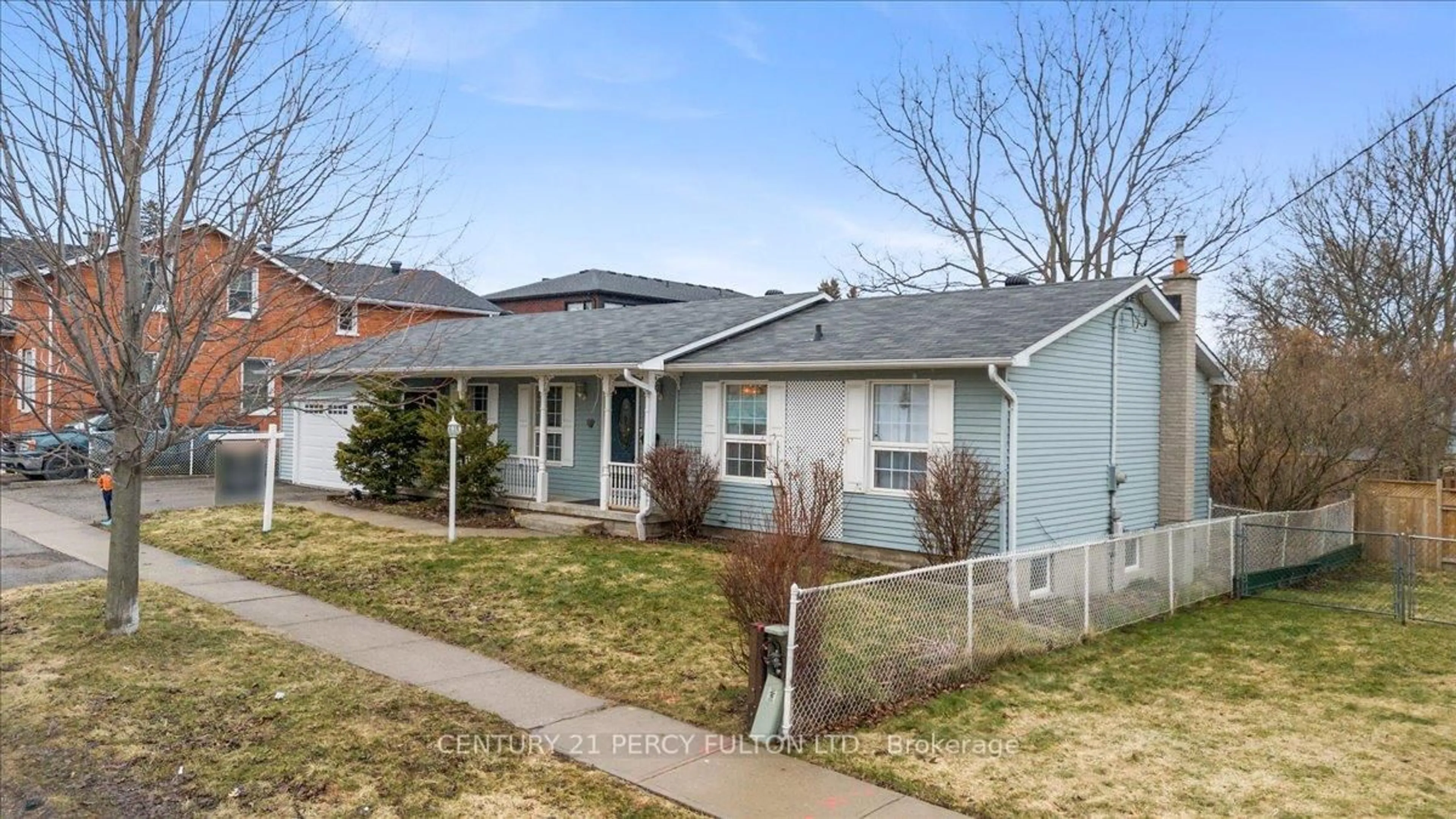 Unknown for 5 Durham St, Clarington Ontario L1C 1H4