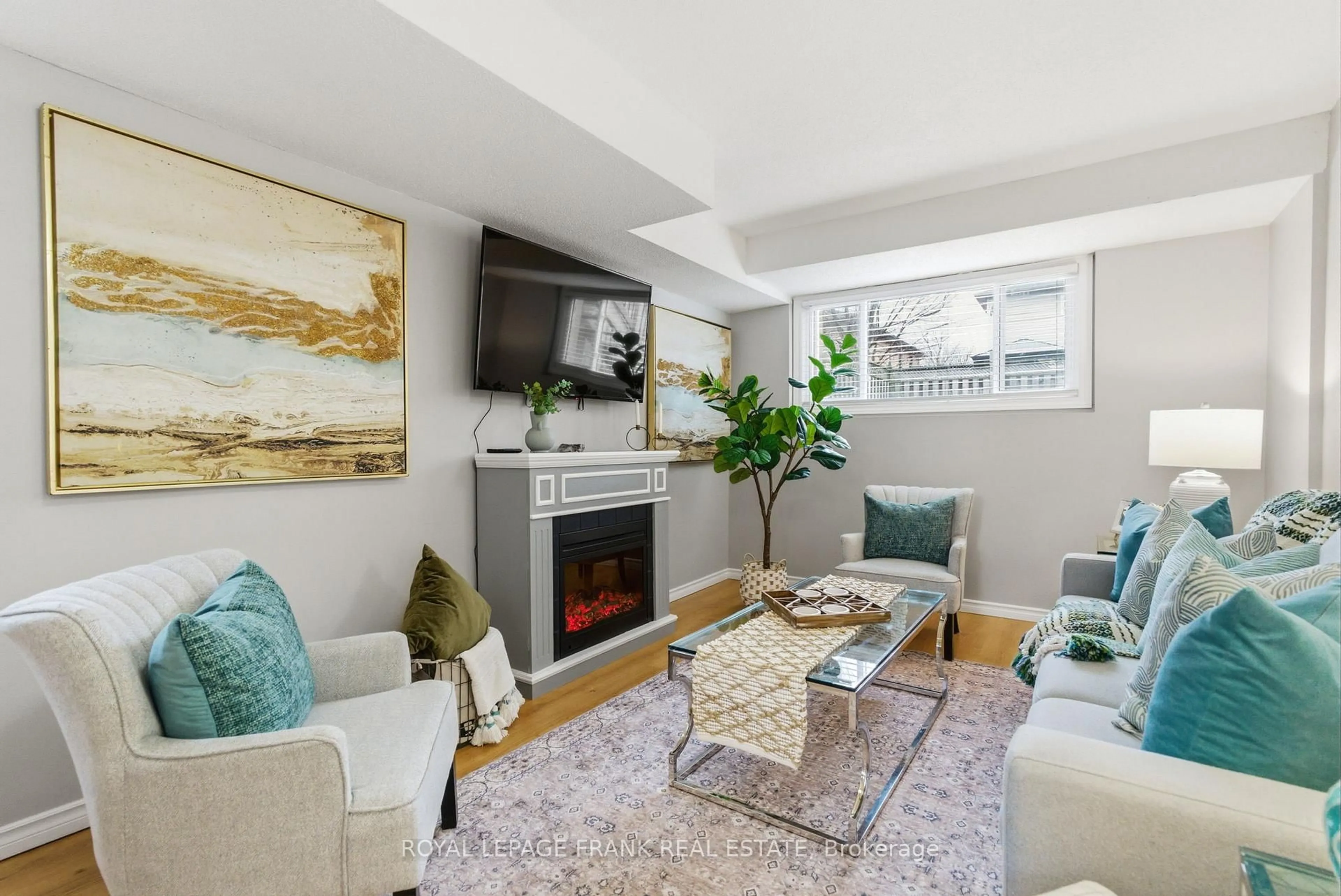 Living room with furniture, unknown for 30 Firwood Ave, Clarington Ontario L1E 1P9