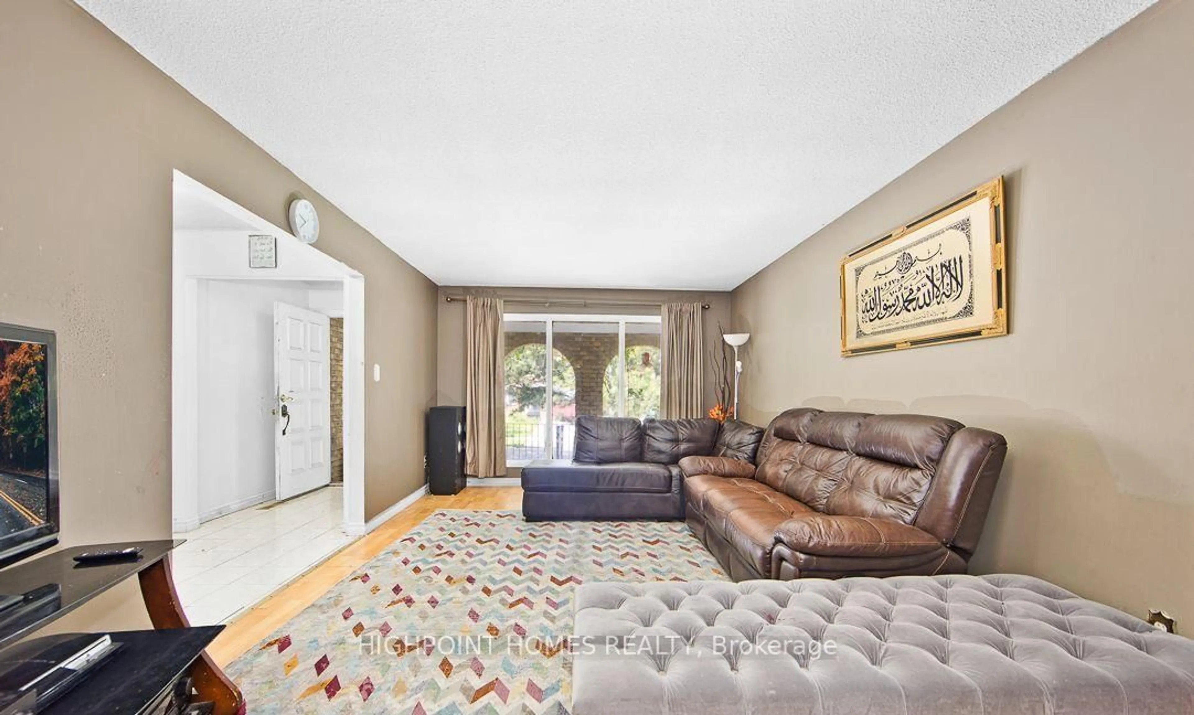 Living room with furniture, unknown for 1870 Rosefield Rd, Pickering Ontario L1V 3H6