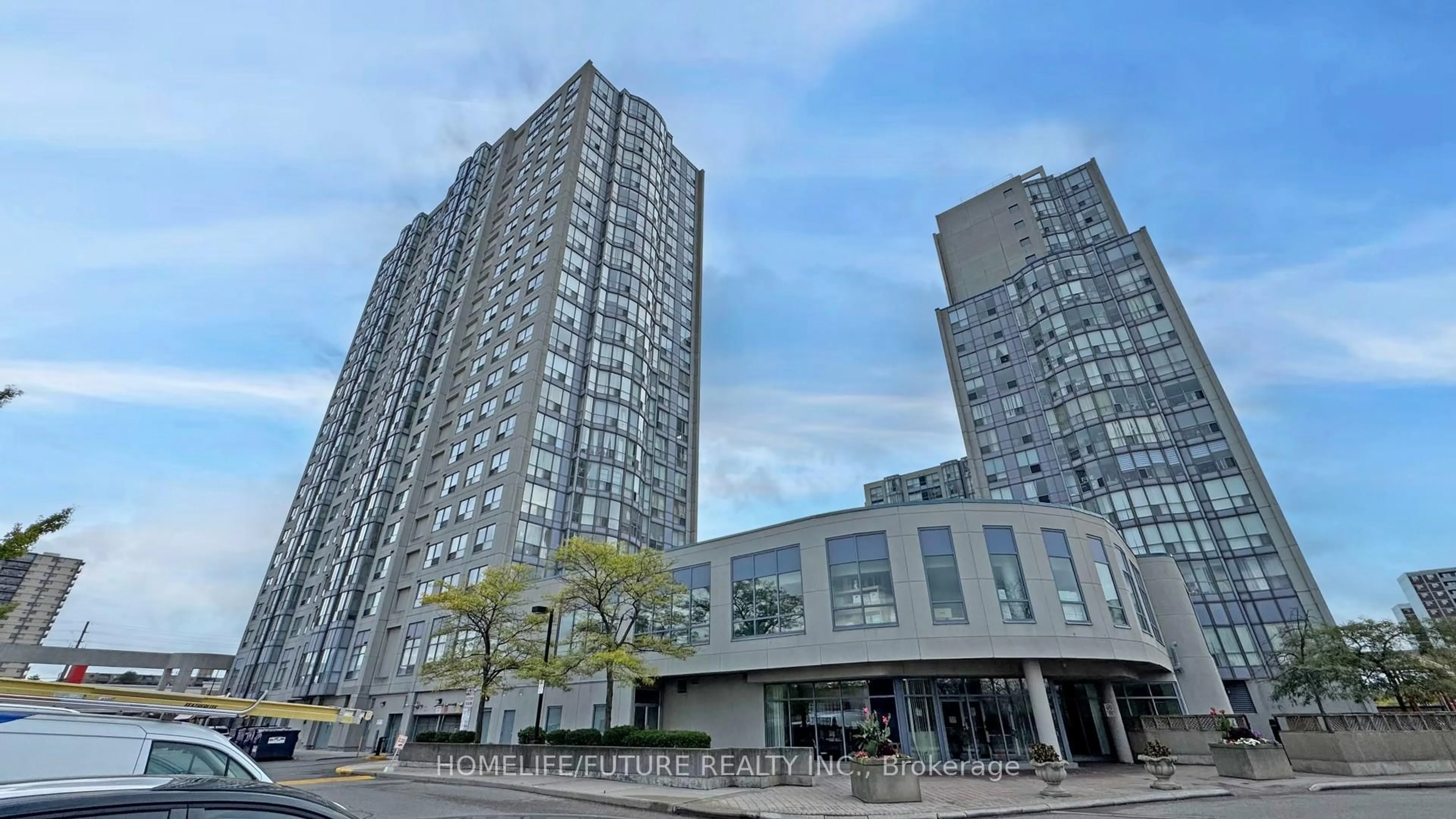 Indoor foyer for 1470 Midland Ave #1506, Toronto Ontario M1P 4Z4