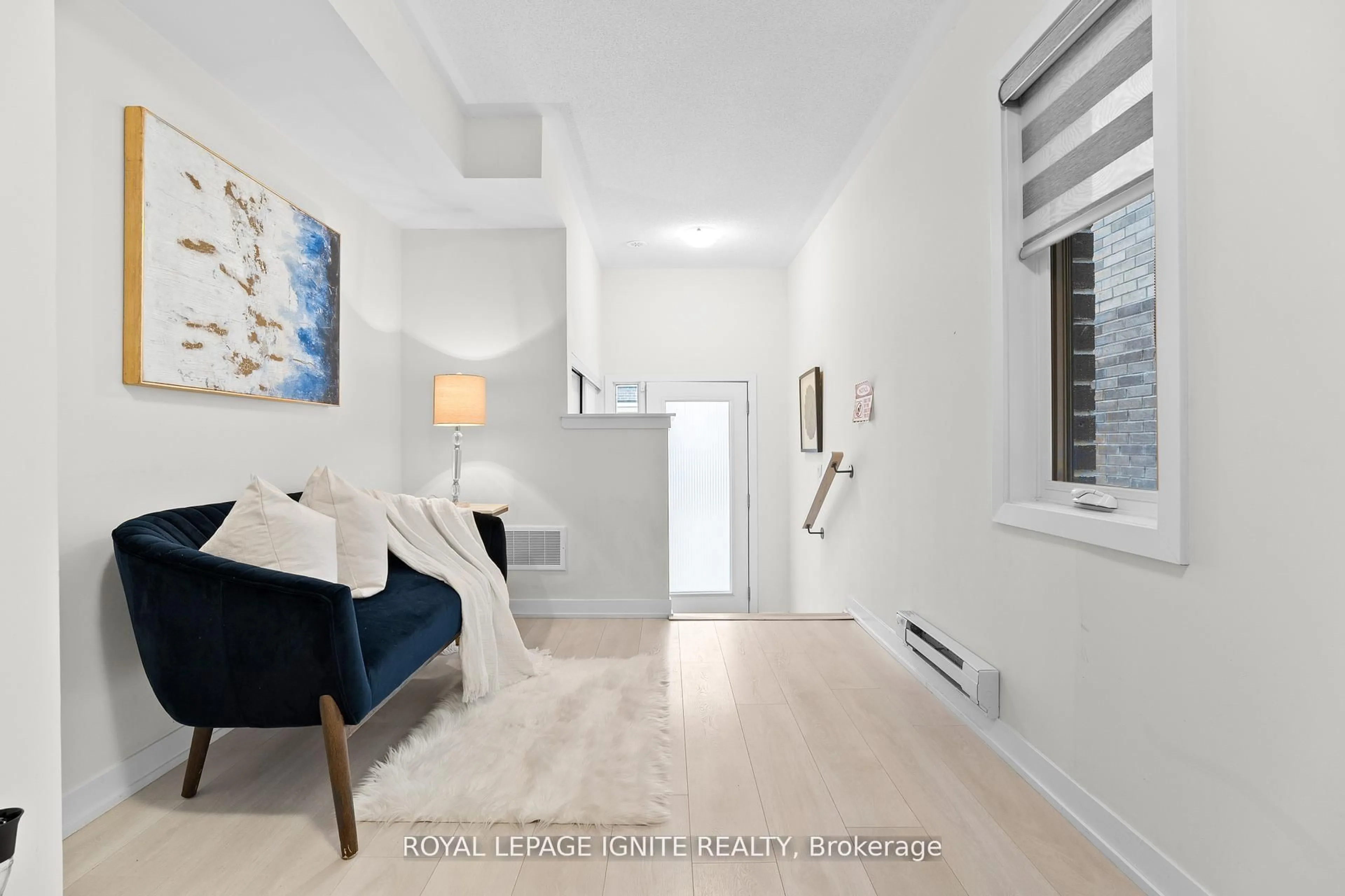 Indoor entryway for 1865 Pickering Pkwy #1501, Pickering Ontario L1V 0H2