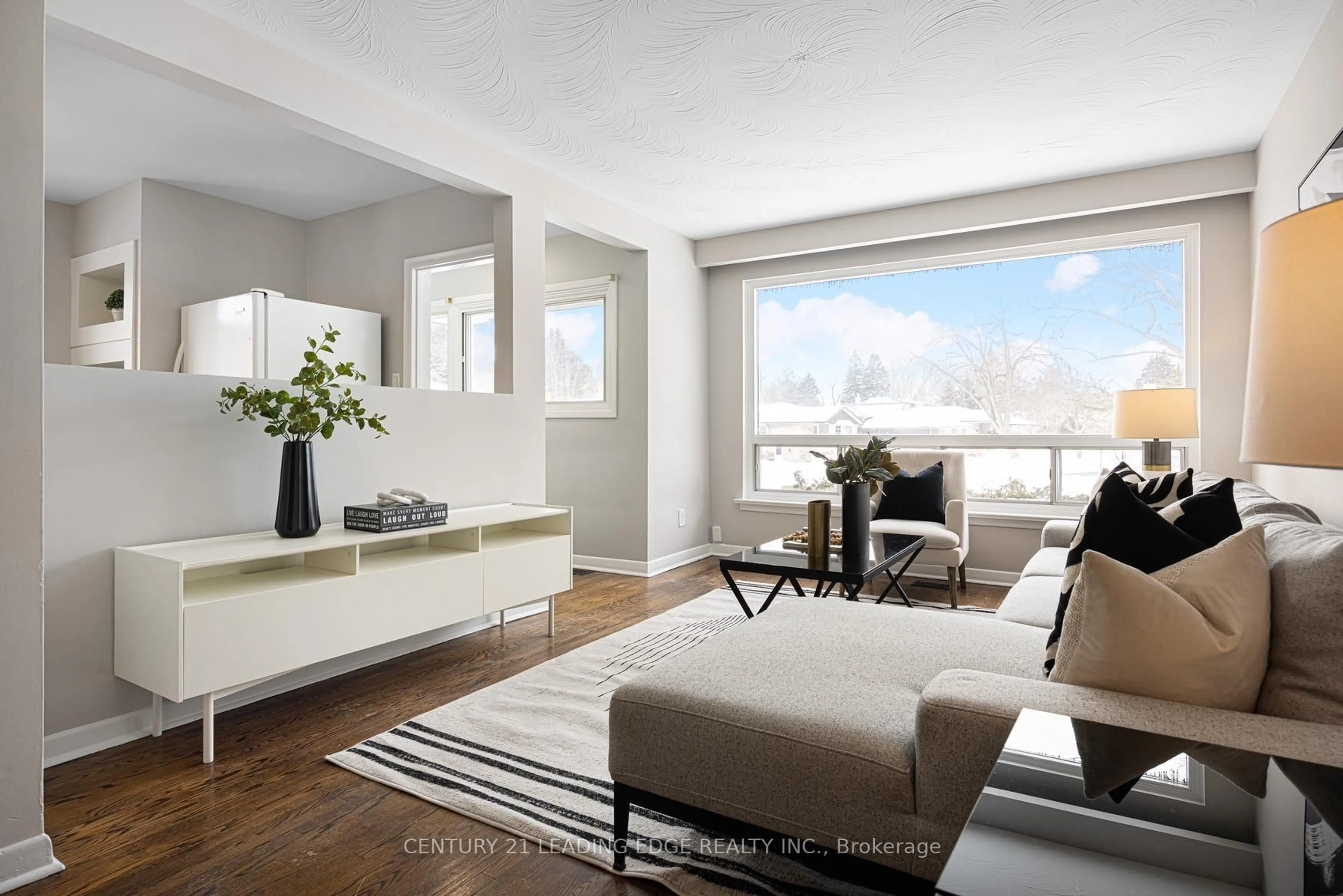 Living room with furniture, unknown for 79 TIVOLI Crt, Toronto Ontario M1E 2A6