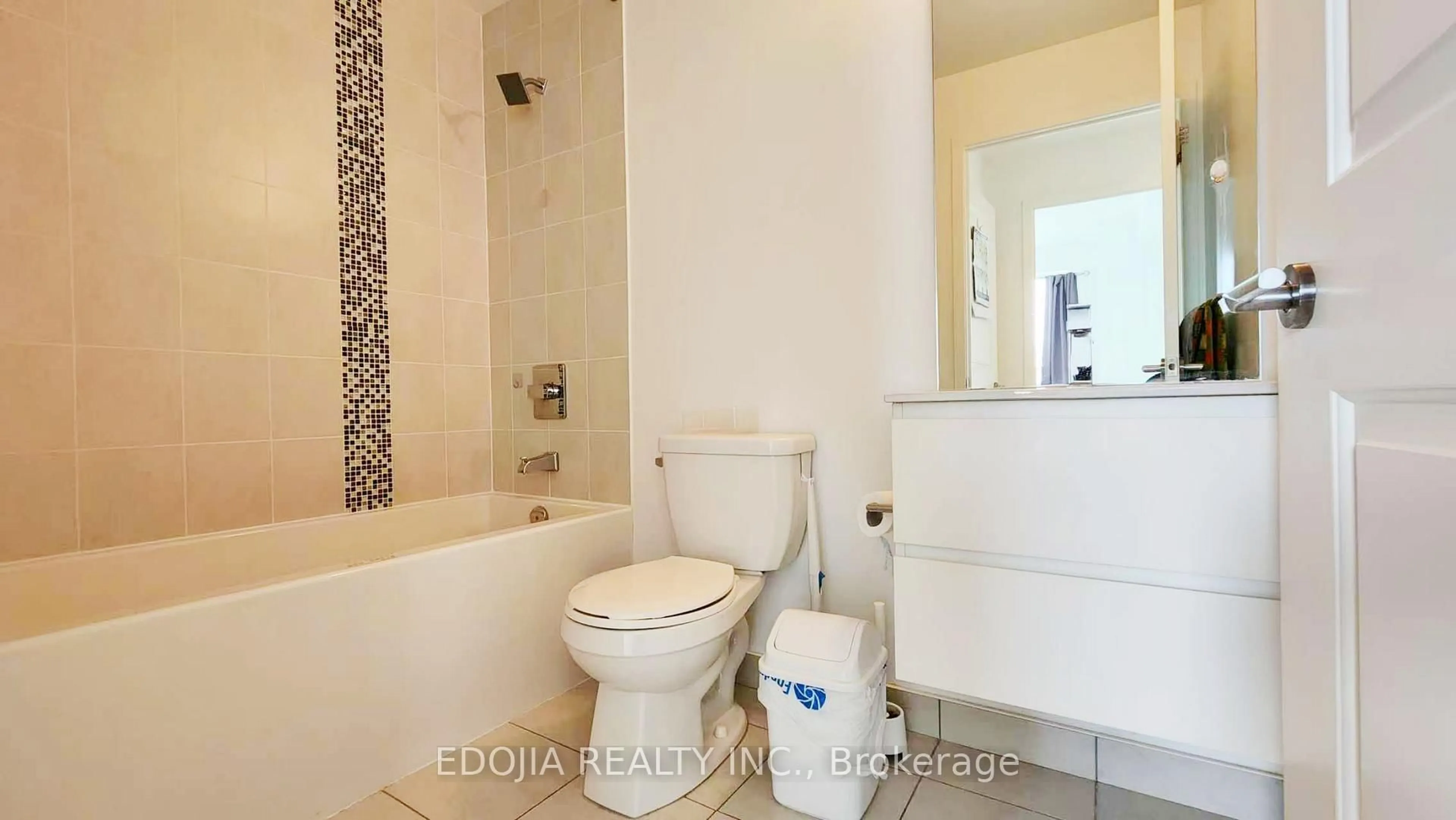 Standard bathroom, ceramic/tile floor for 195 Bonis Ave #2113, Toronto Ontario M1T 3W6