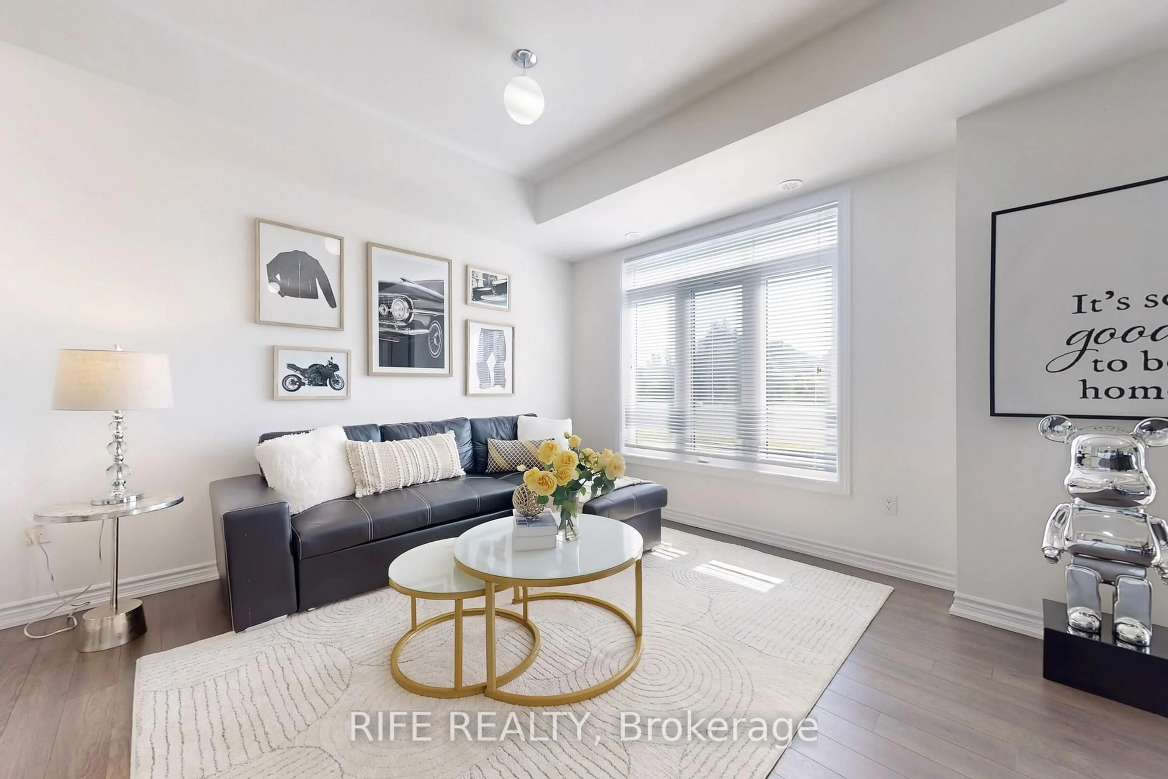 Living room with furniture, unknown for 2623 Garrison Crossing, Pickering Ontario L1X 0E5