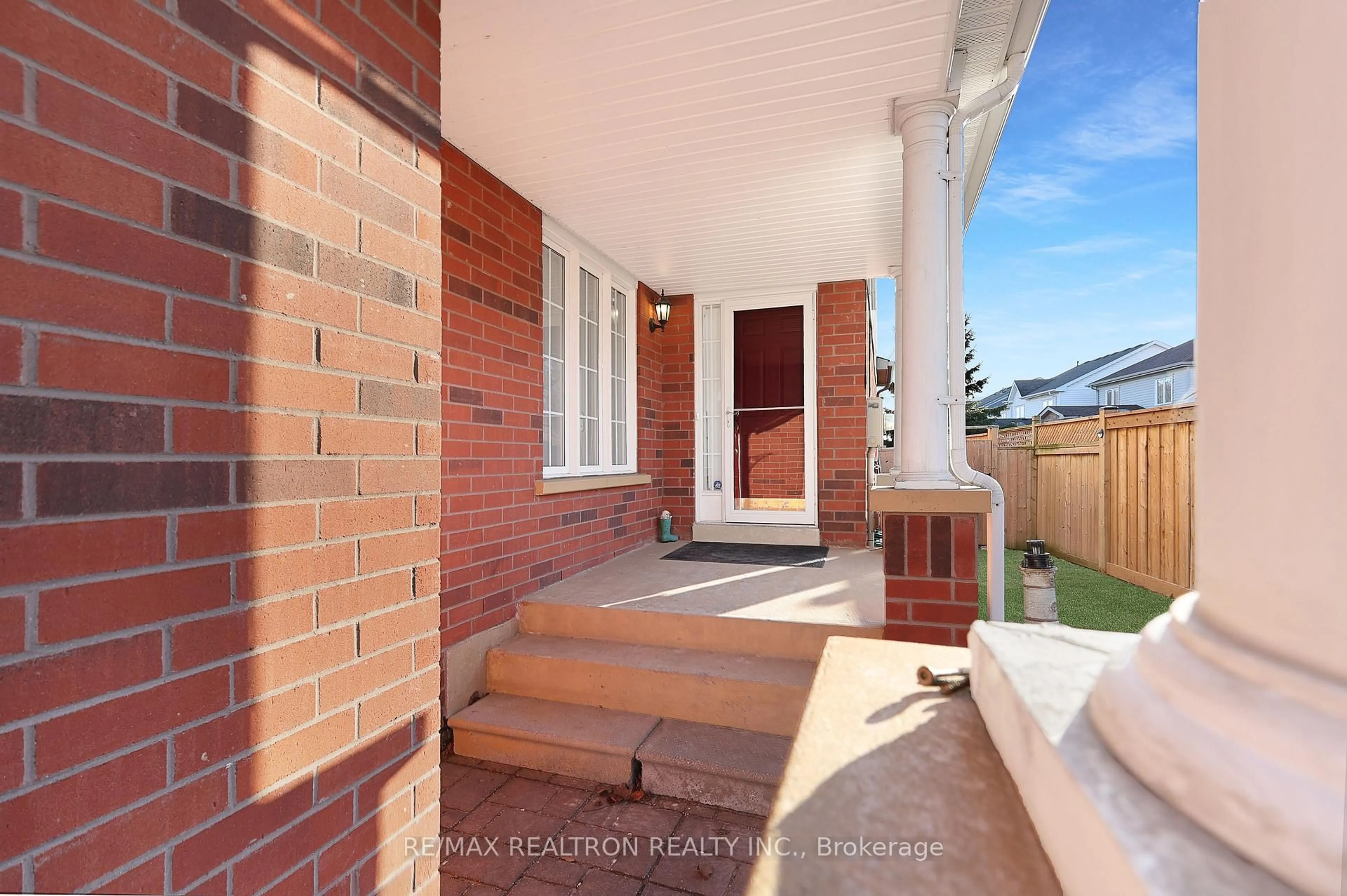 Unknown for 3044 Country Lane, Whitby Ontario L1P 1T1