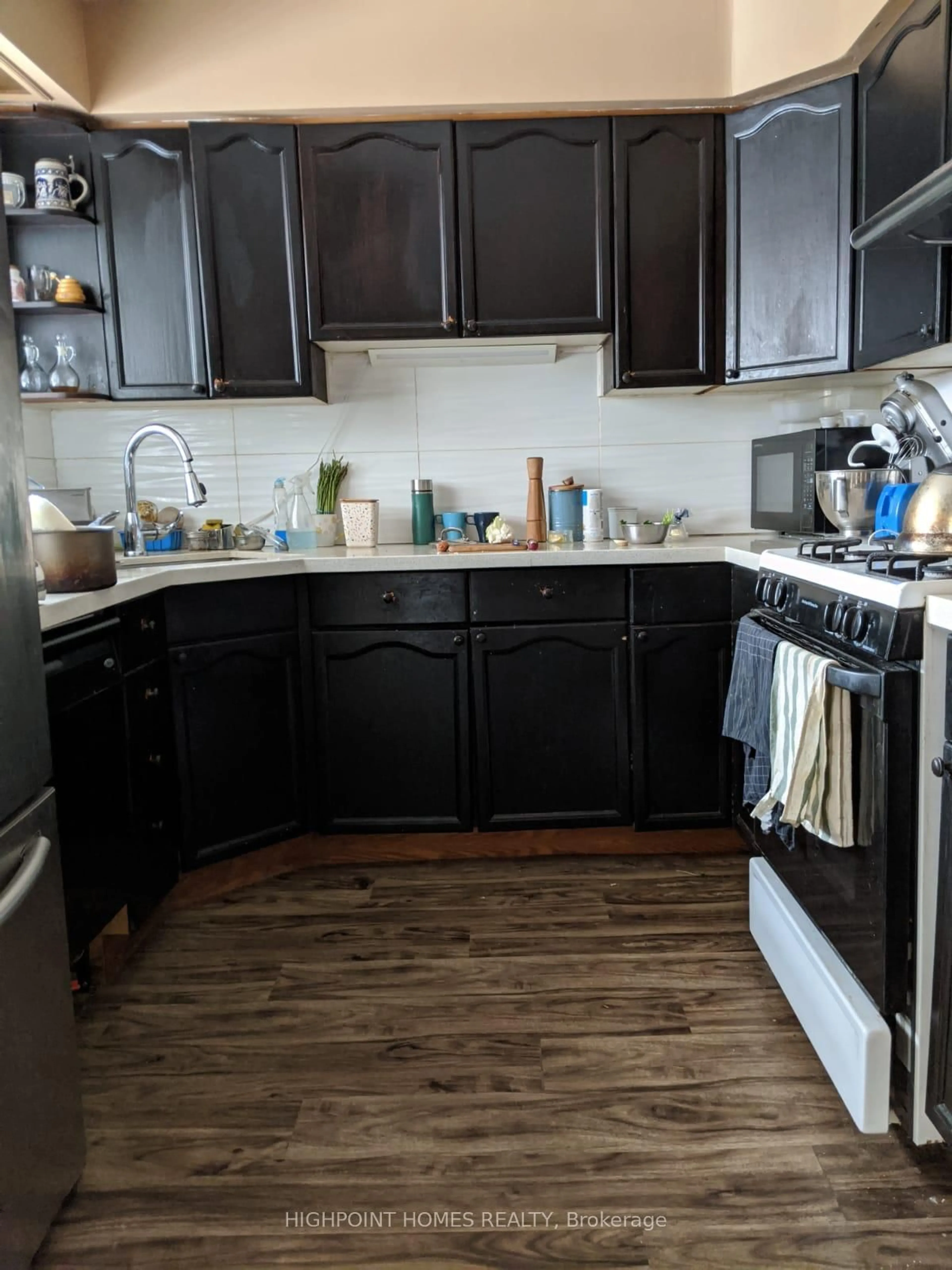 Open concept kitchen, unknown for 18 Edenmills Dr, Toronto Ontario M1E 4L2