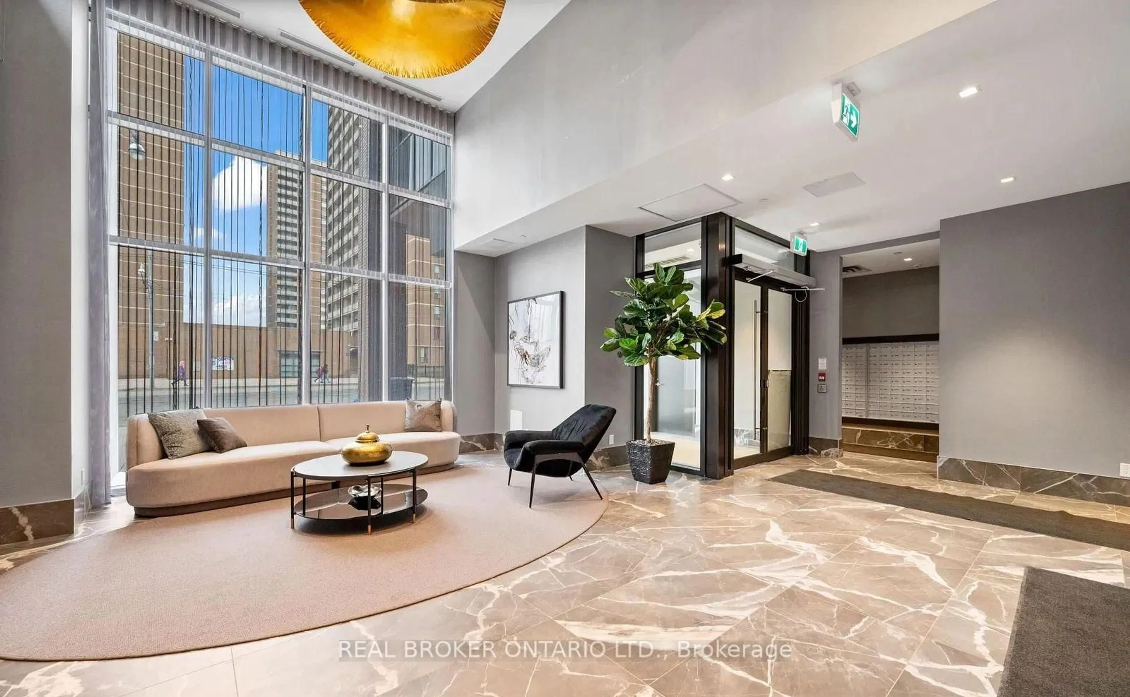 Lobby for 286 Main St #2602, Toronto Ontario M4C 4X4