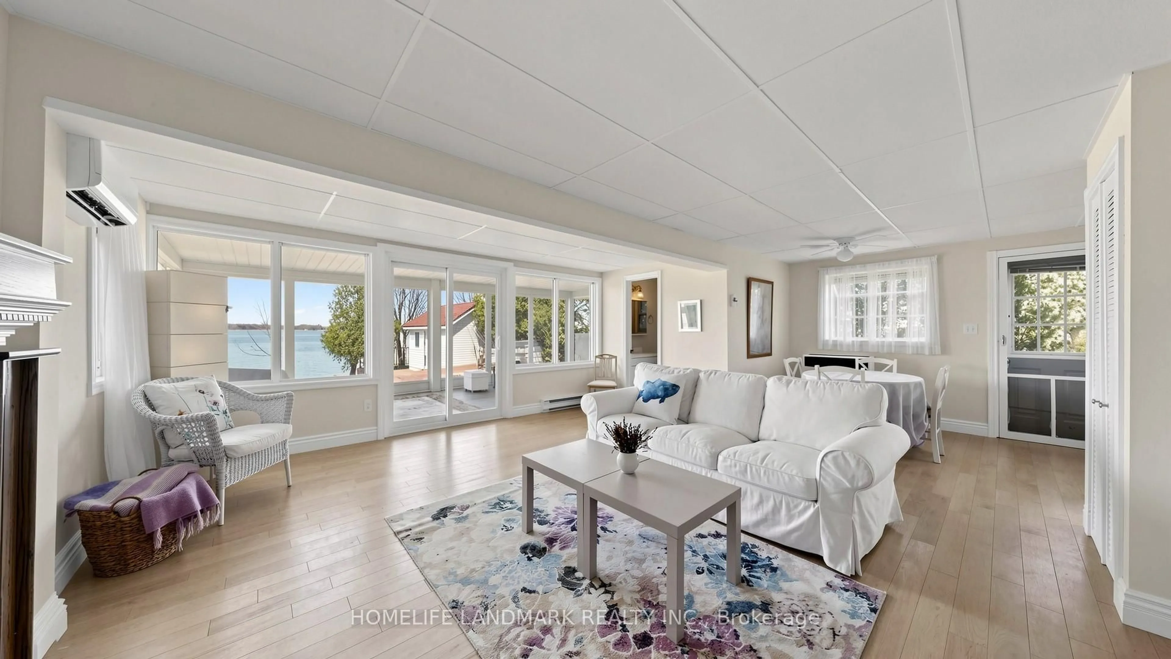 Living room with furniture, unknown for 148 Coleman Cres, Scugog Ontario L0B 1K0