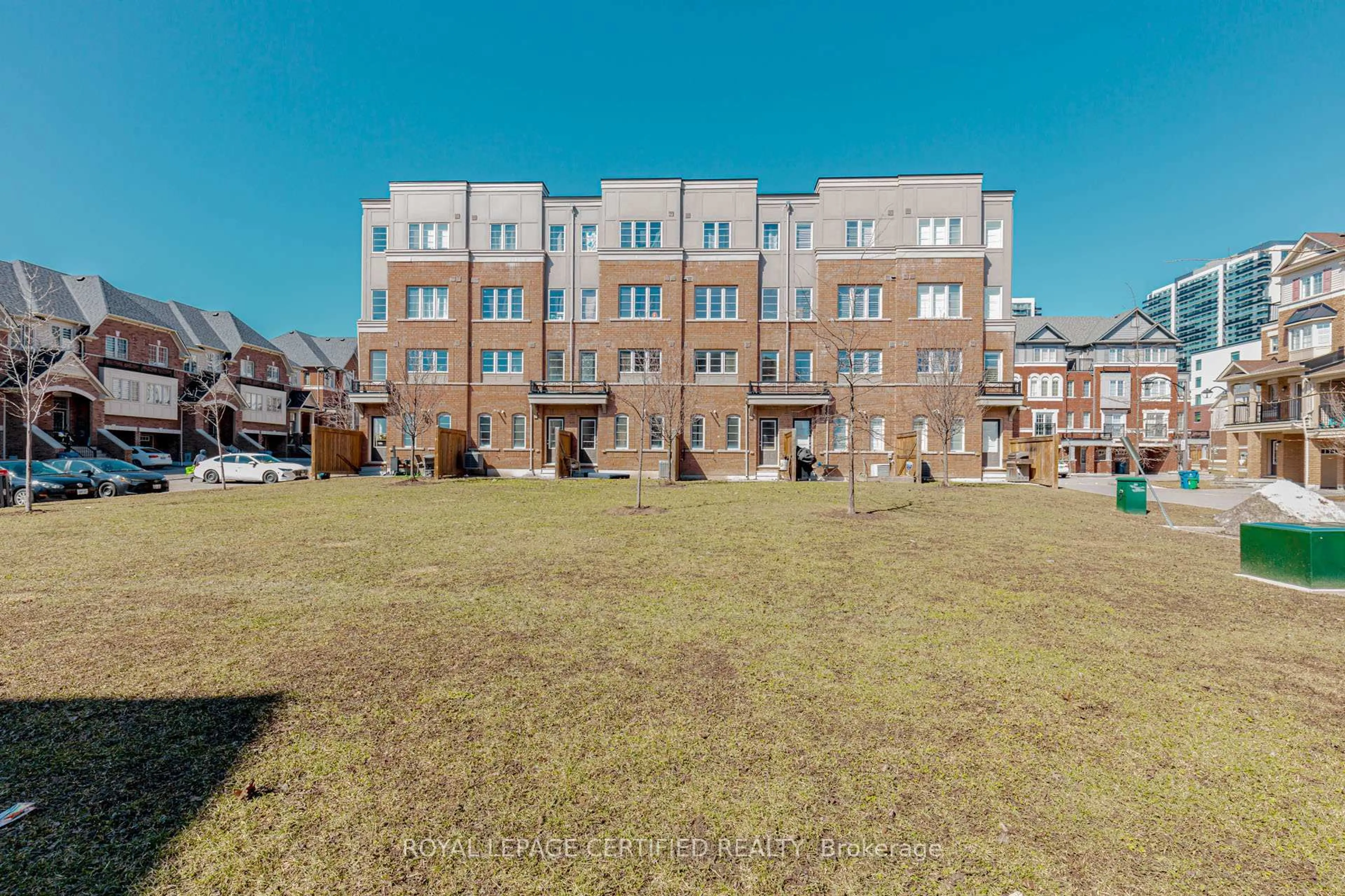 A pic from outside/outdoor area/front of a property/back of a property/a pic from drone, building for 91 Aquatic Ballet Path, Oshawa Ontario L1L 0K6