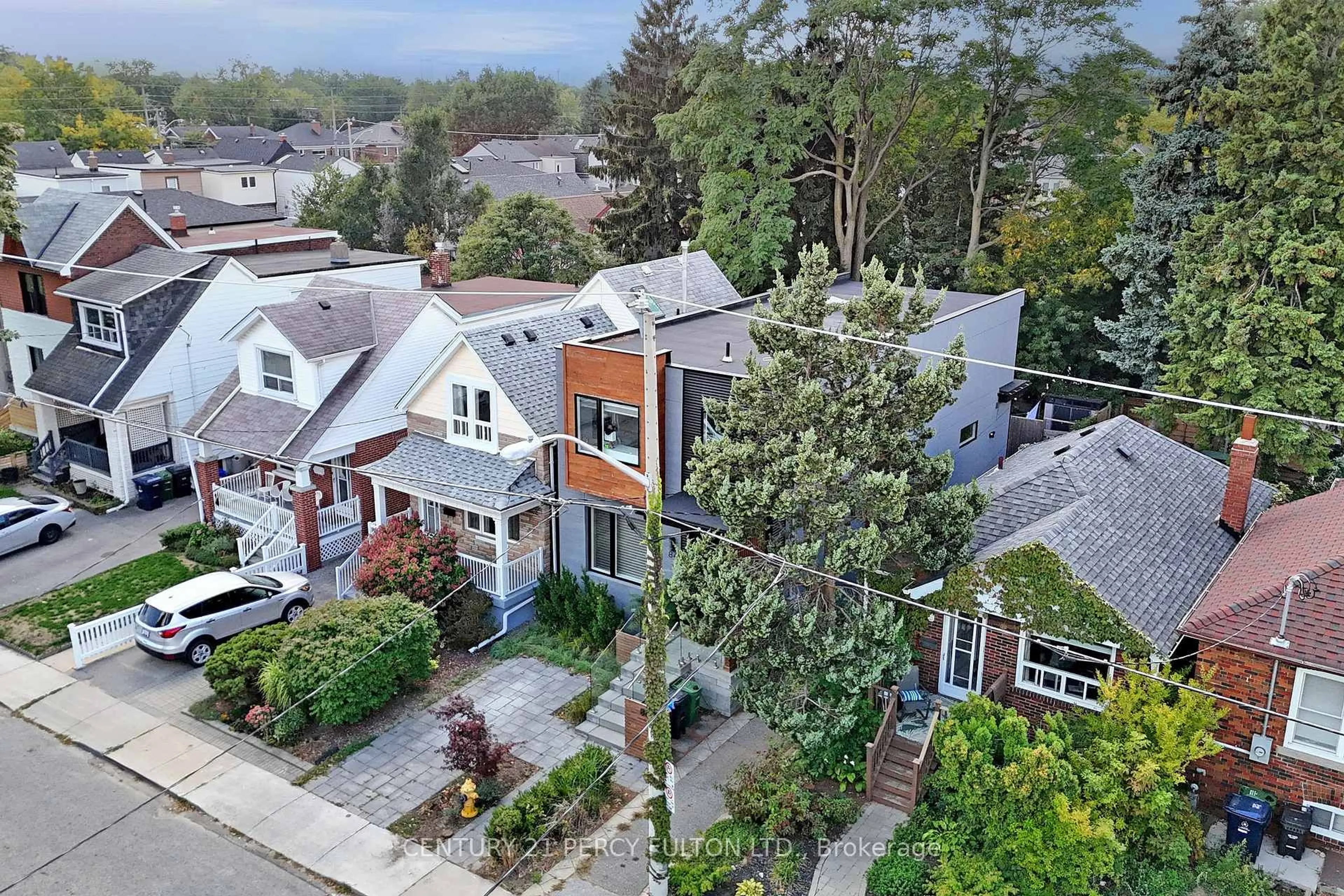 A pic from outside/outdoor area/front of a property/back of a property/a pic from drone, street for 84 Wiley Ave, Toronto Ontario M4J 3W6
