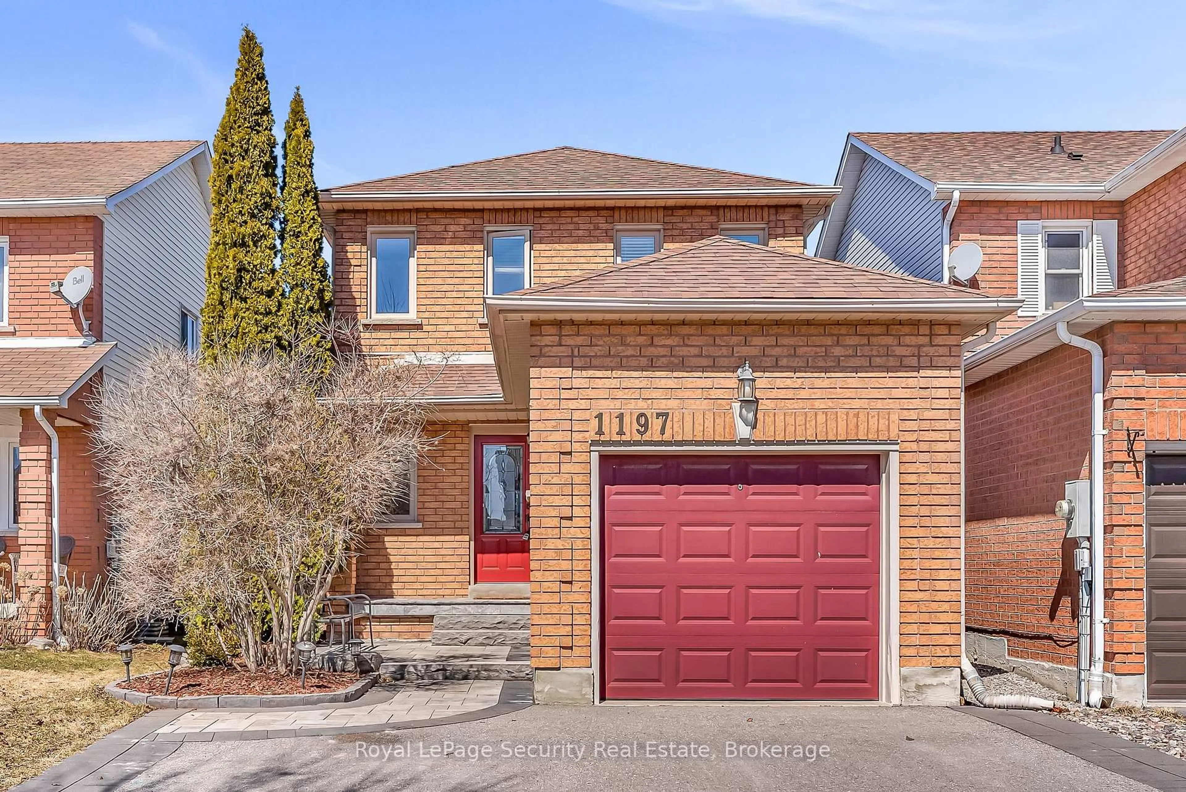 Home with brick exterior material, street for 1197 Beaver Valley Cres, Oshawa Ontario L1J 8N1
