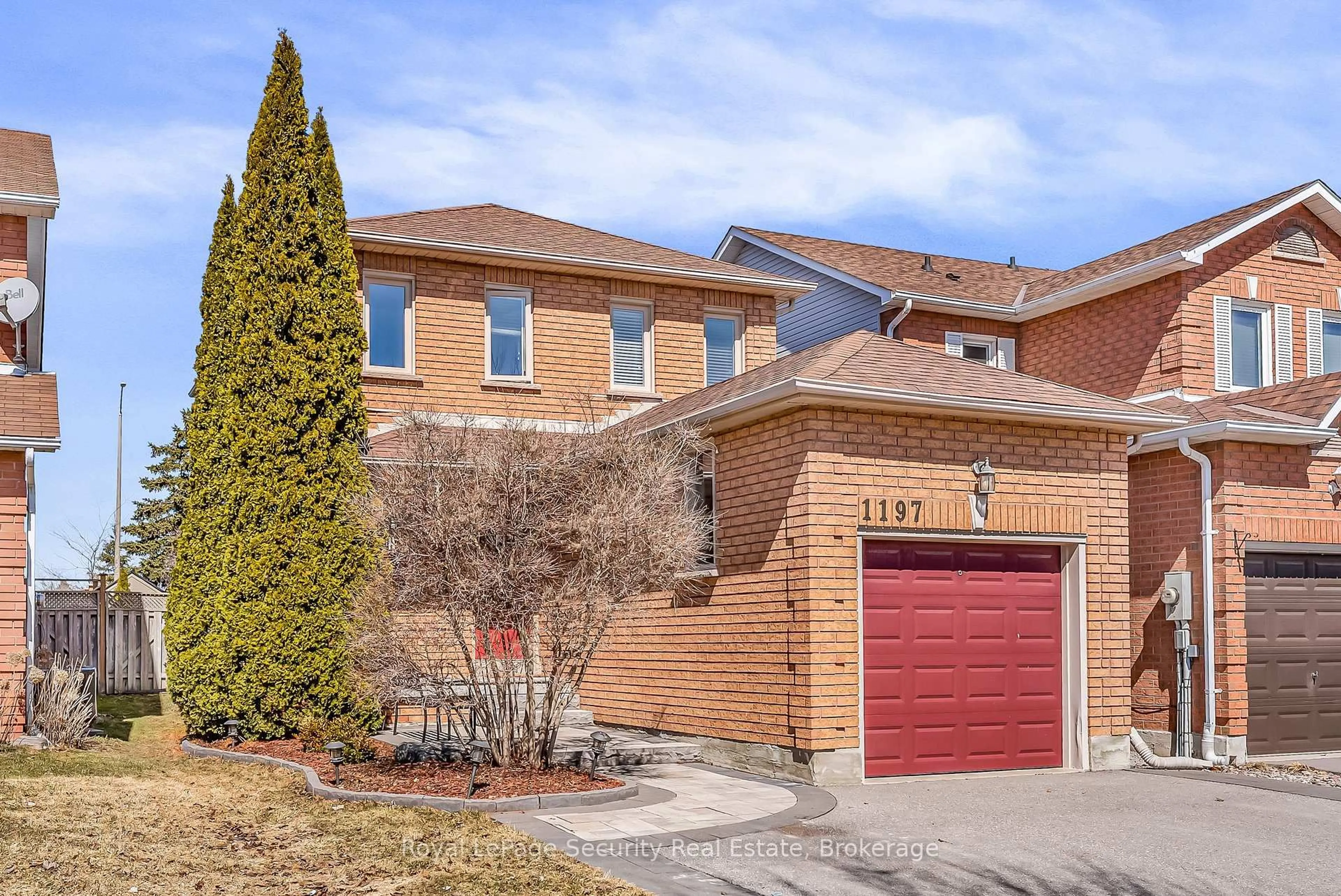 Home with brick exterior material, street for 1197 Beaver Valley Cres, Oshawa Ontario L1J 8N1