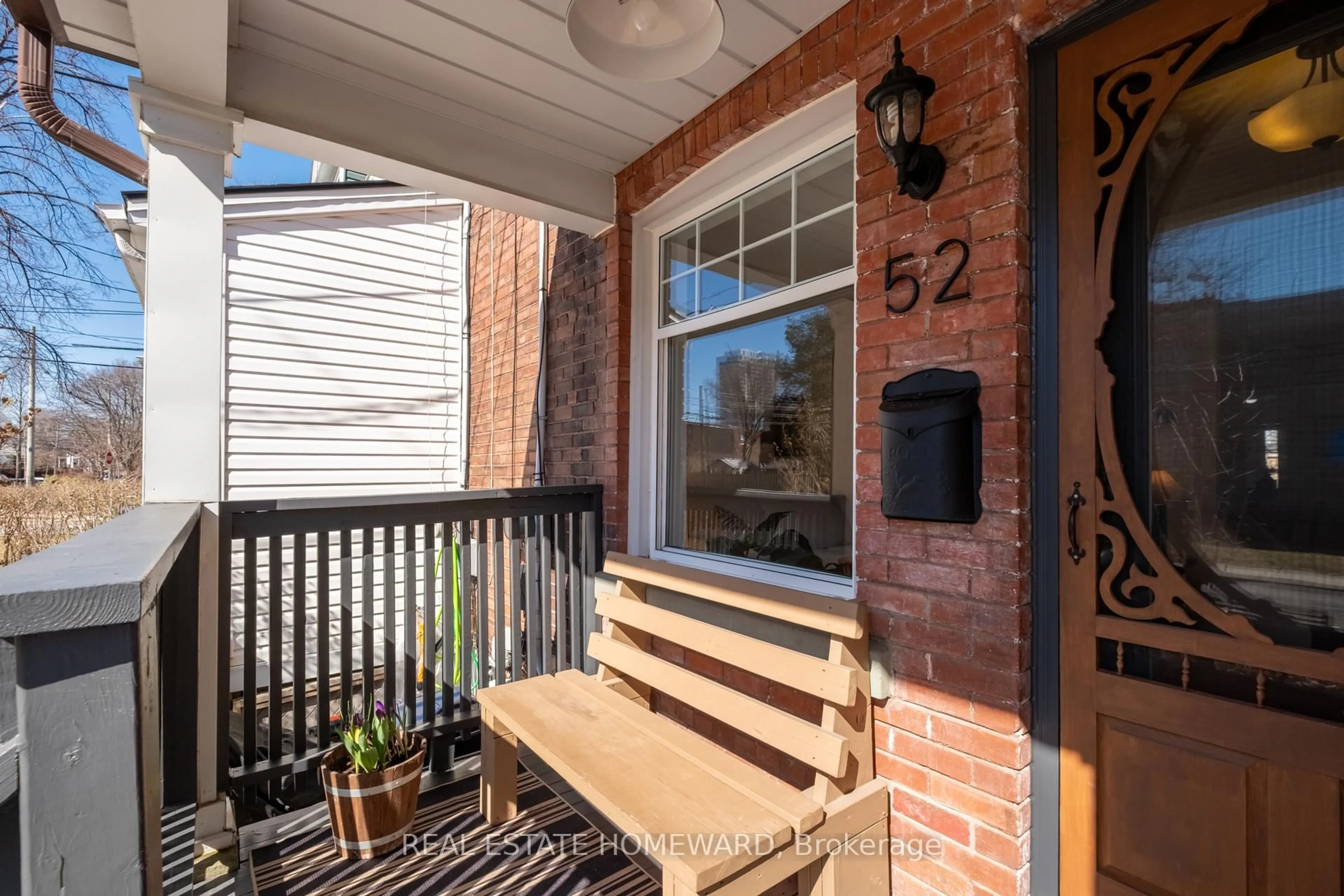 Patio, street for 52 Balfour Ave, Toronto Ontario M4C 1T6
