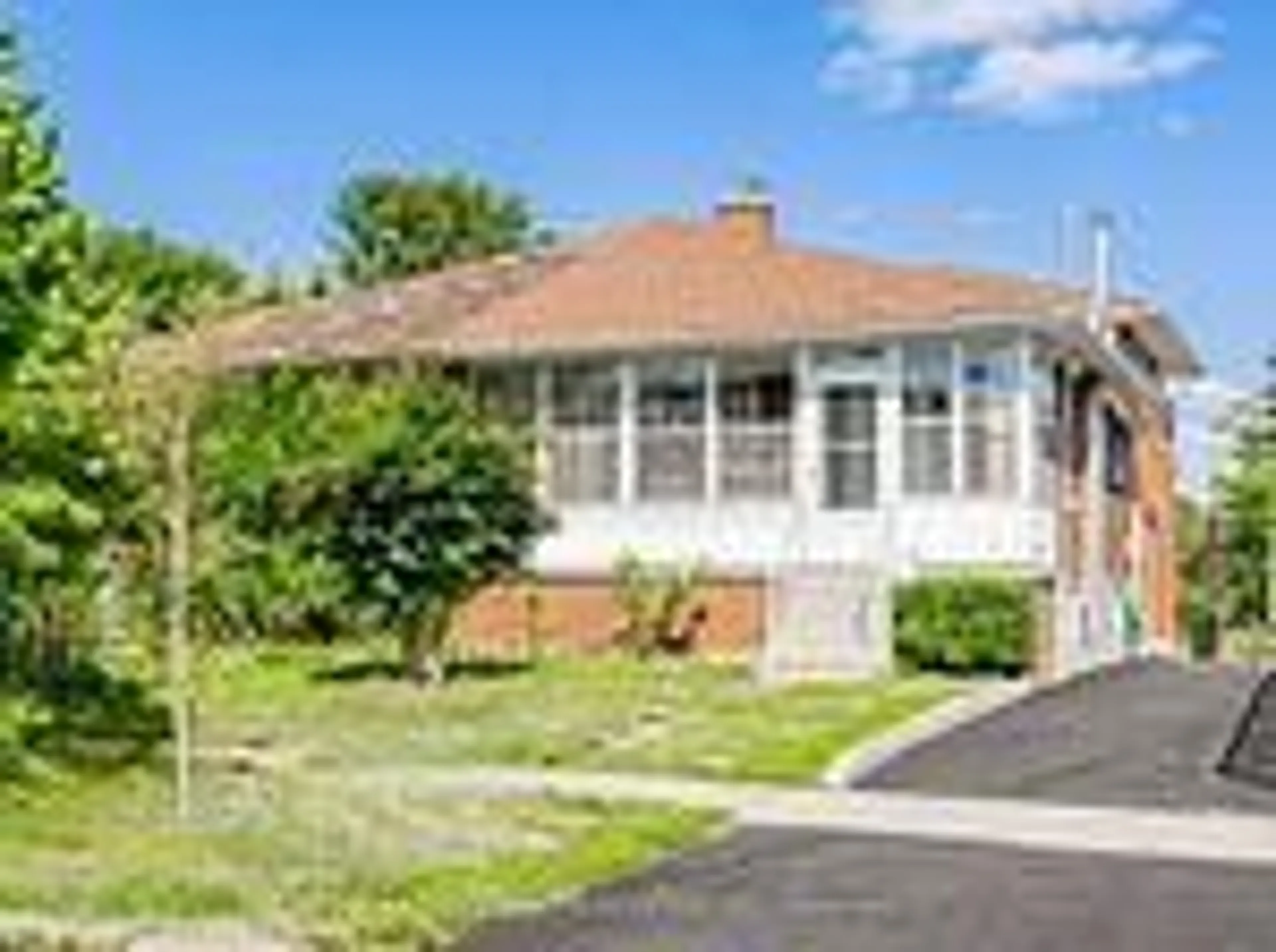 Home with vinyl exterior material, street for 205 Vauxhall Dr, Toronto Ontario M1P 1R6