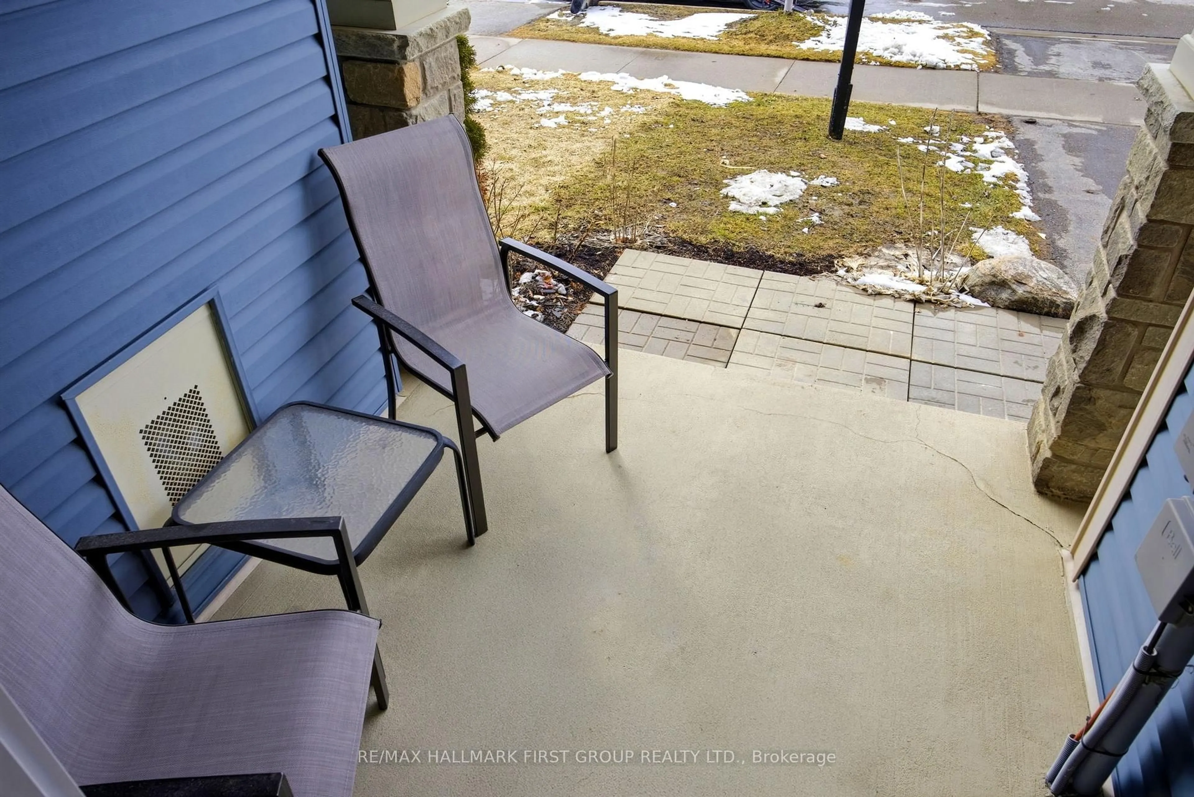 Patio, unknown for 2405 Hill Rise St, Oshawa Ontario L1L 0G8