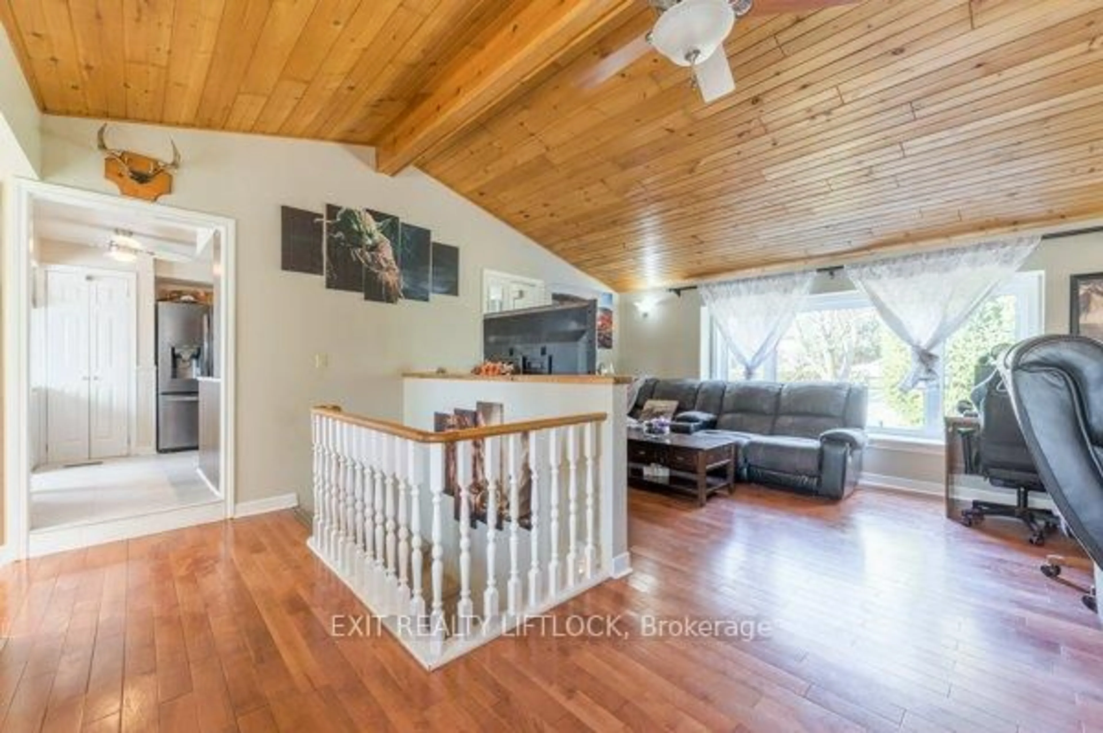 Unknown for 71 High St, Clarington Ontario L1C 3B2