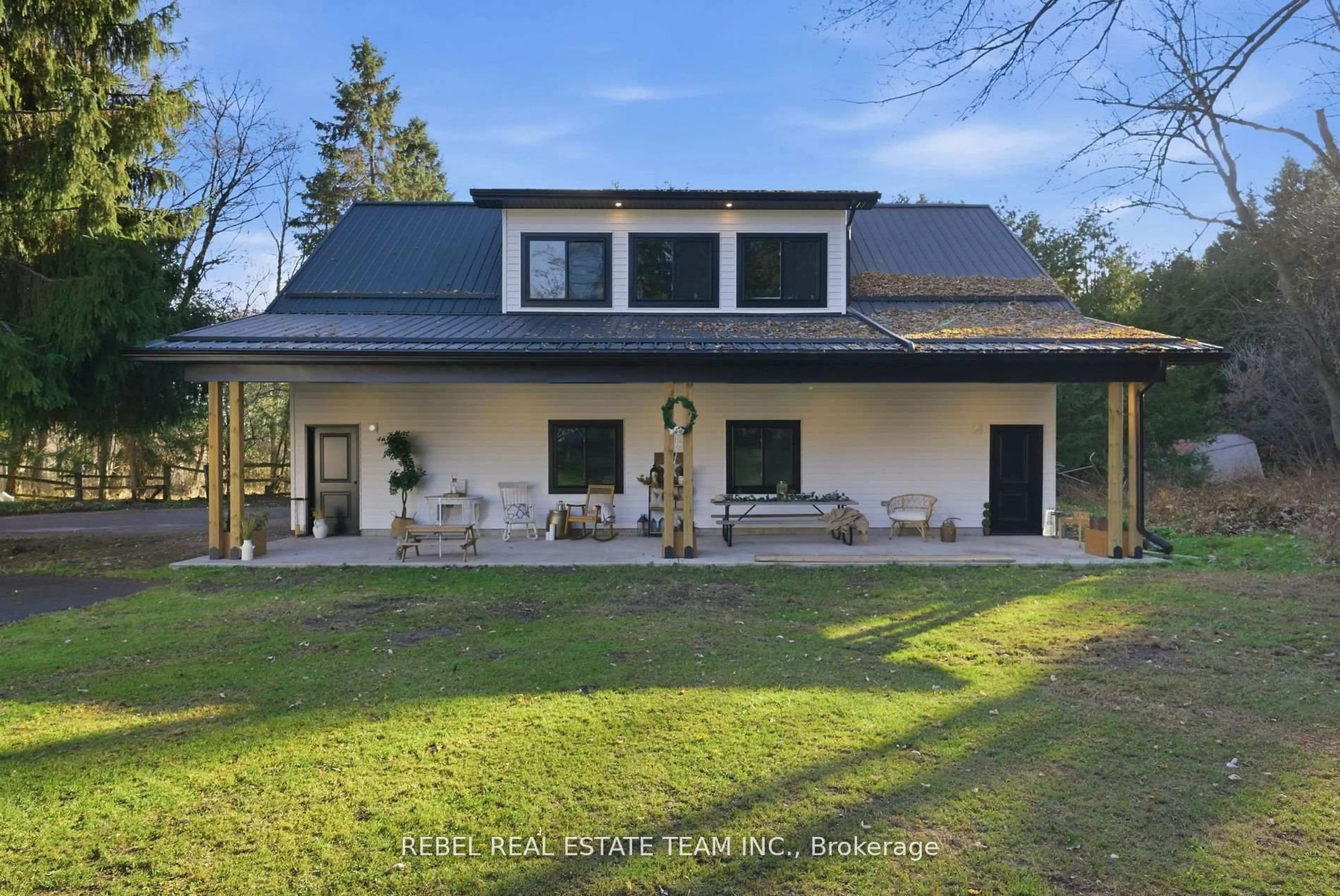 A pic from outside/outdoor area/front of a property/back of a property/a pic from drone, unknown for 5462 Main St, Clarington Ontario L0B 1M0