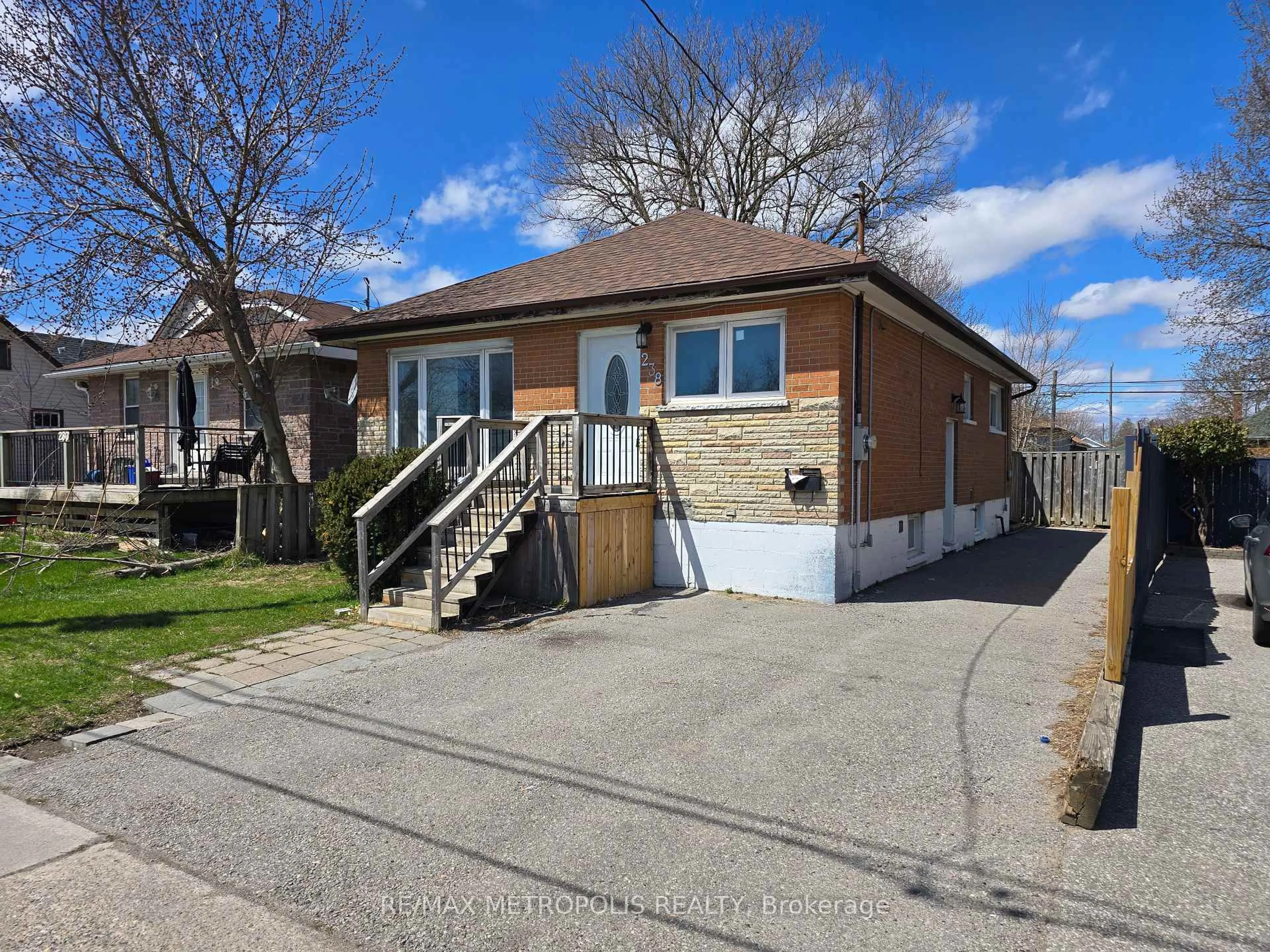 Home with brick exterior material, street for 238 Toronto Ave, Oshawa Ontario L1H 3C1