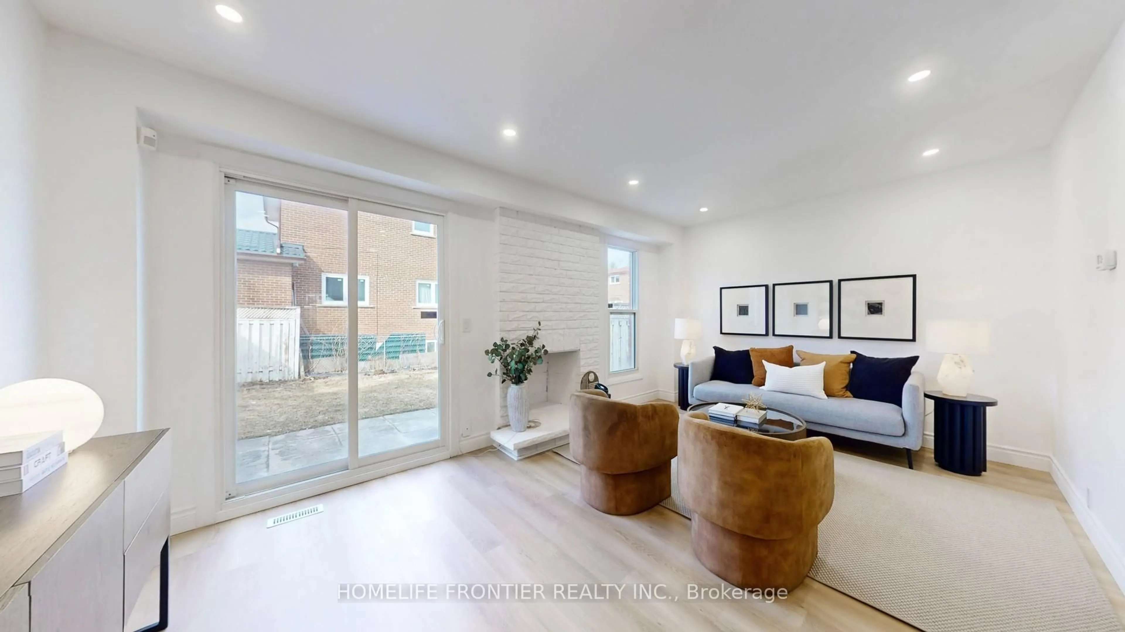 Living room with furniture, unknown for 42 Green Spring Dr, Toronto Ontario M1V 2B1