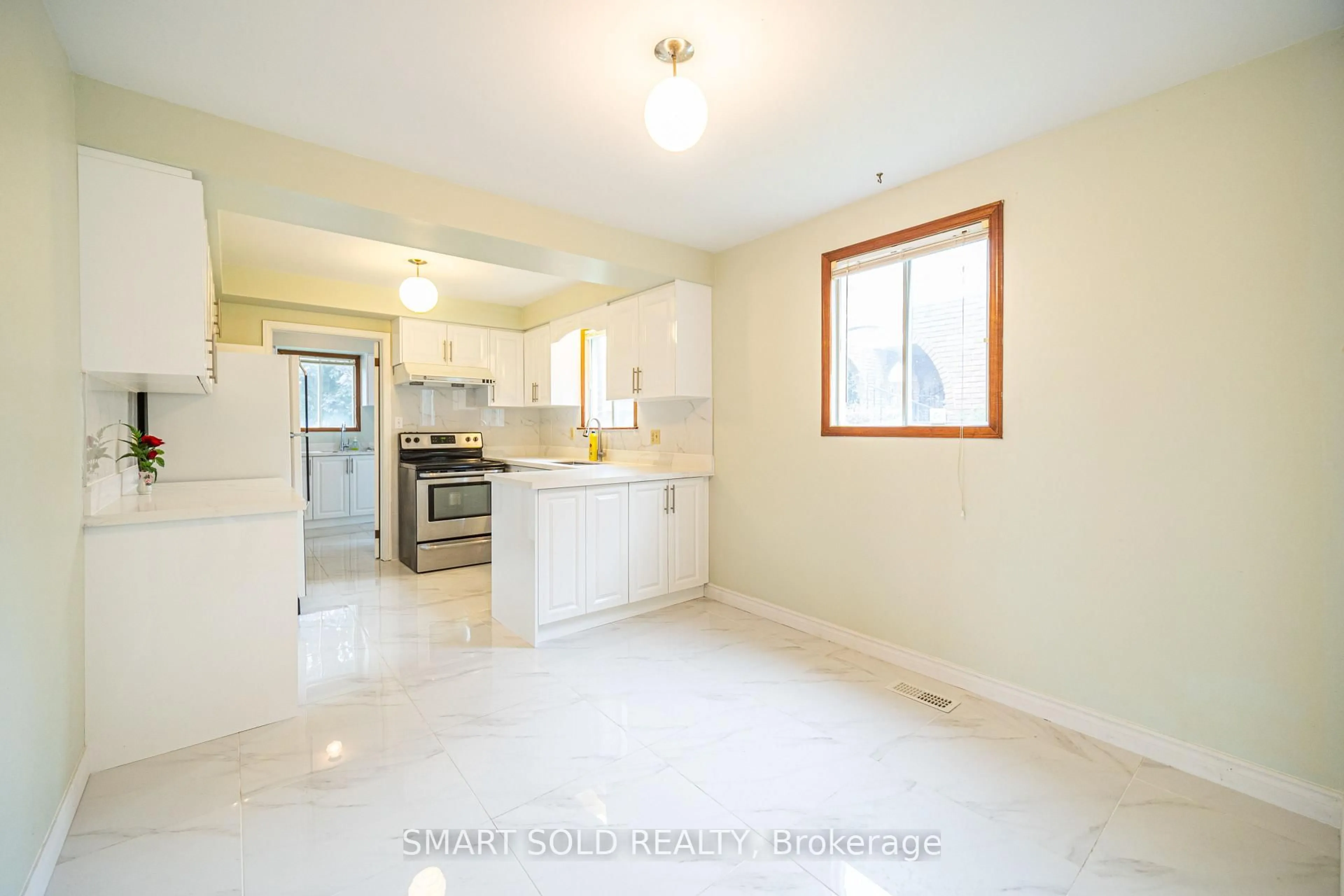 Unknown for 217 Waverly St, Oshawa Ontario L1J 7C7