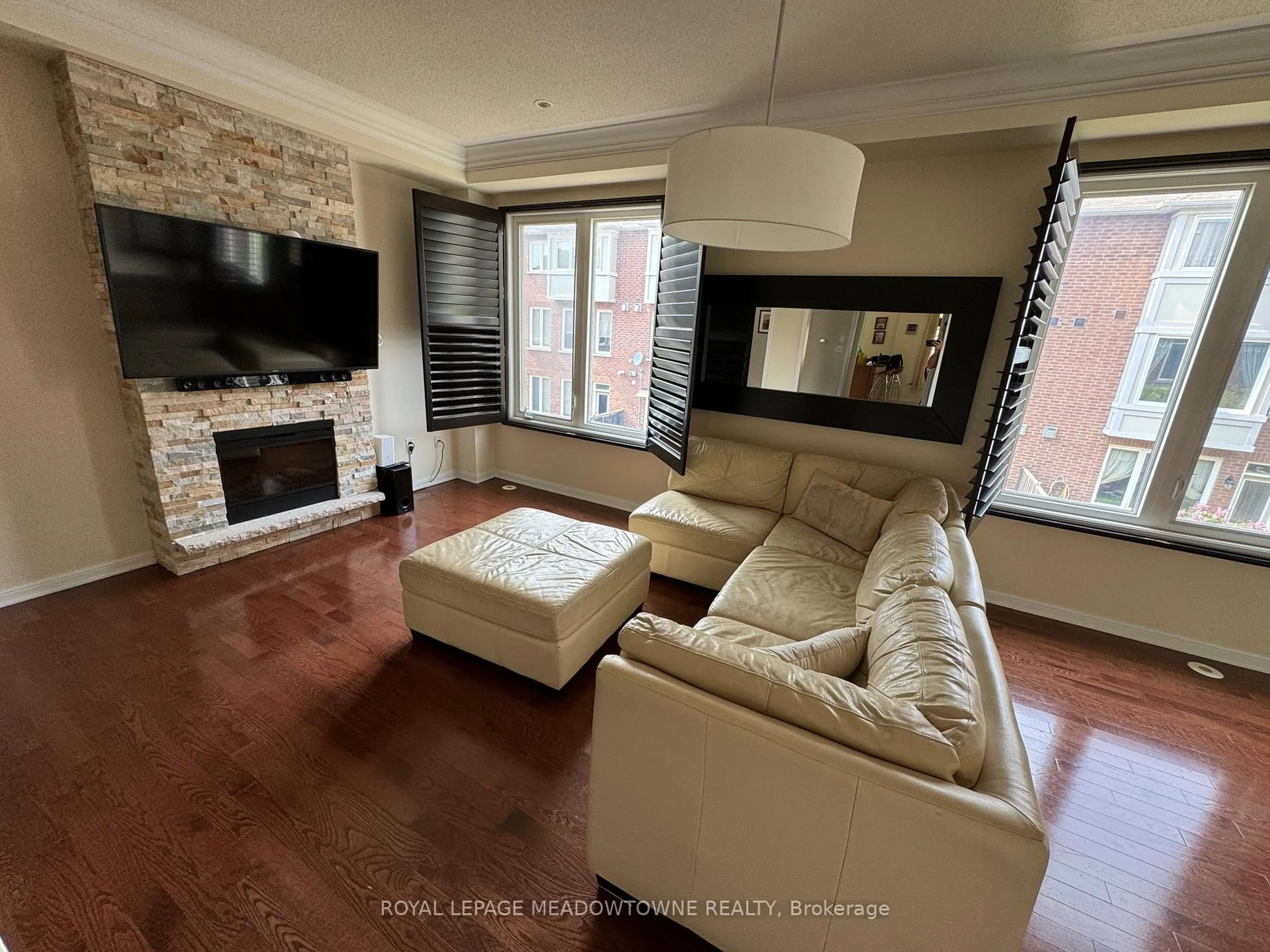 Living room with furniture, unknown for 26 Yates Ave, Toronto Ontario M1L 0C8