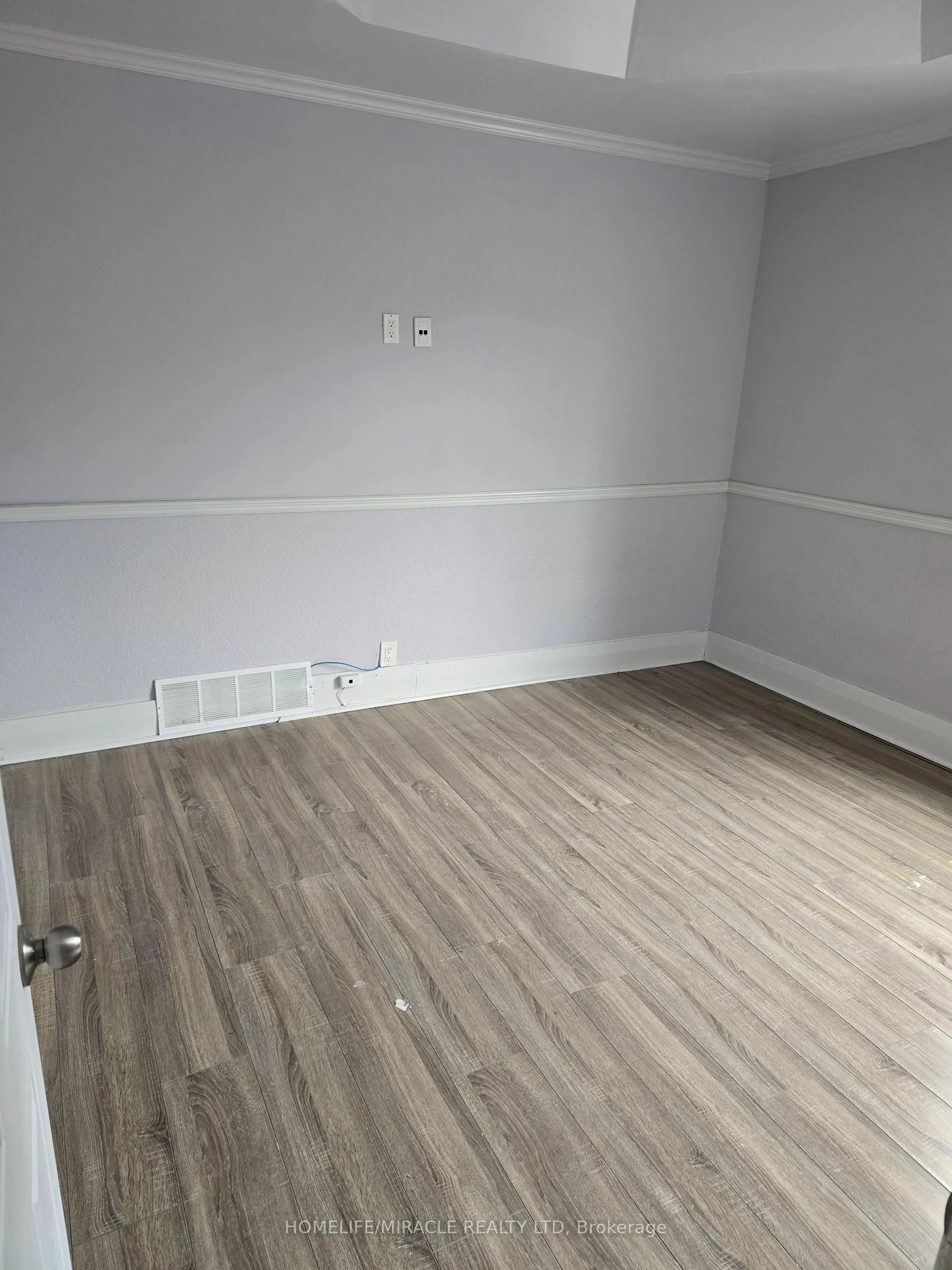 A pic of a room for 83 Liberty St, Clarington Ontario L1C 2L8