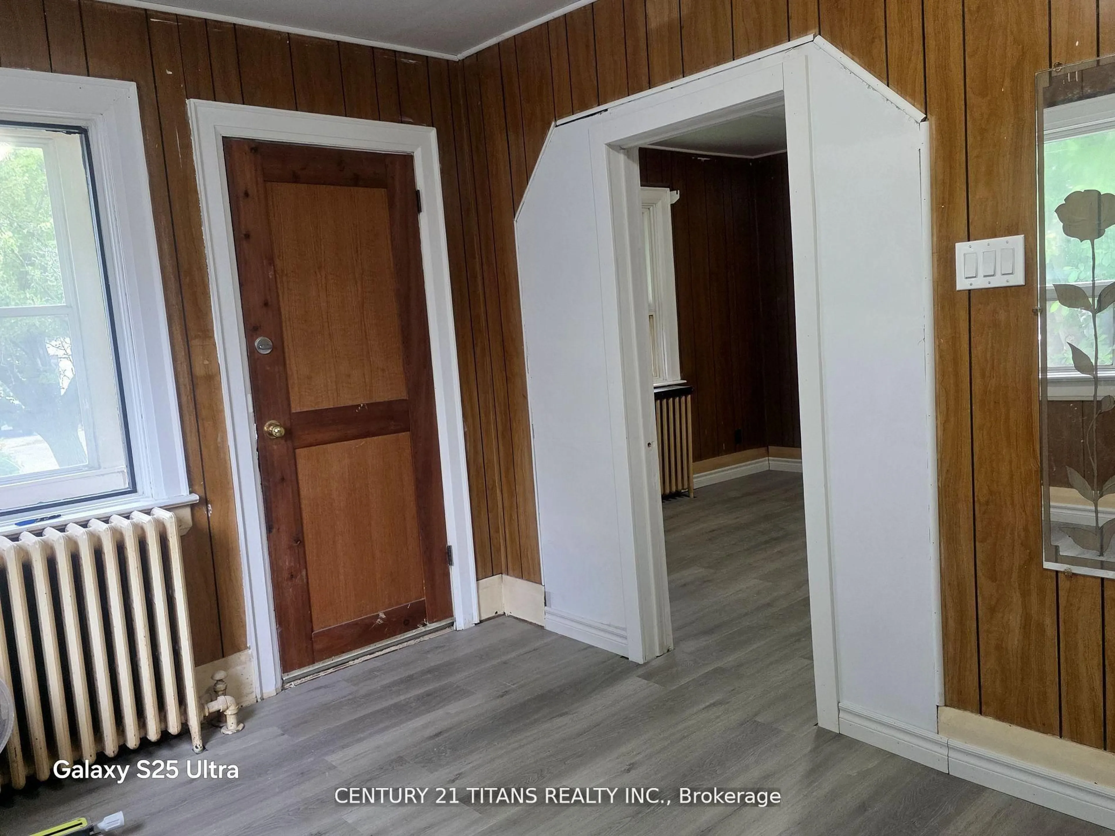 A pic of a room for 119 Heale Ave, Toronto Ontario M1N 3Y2