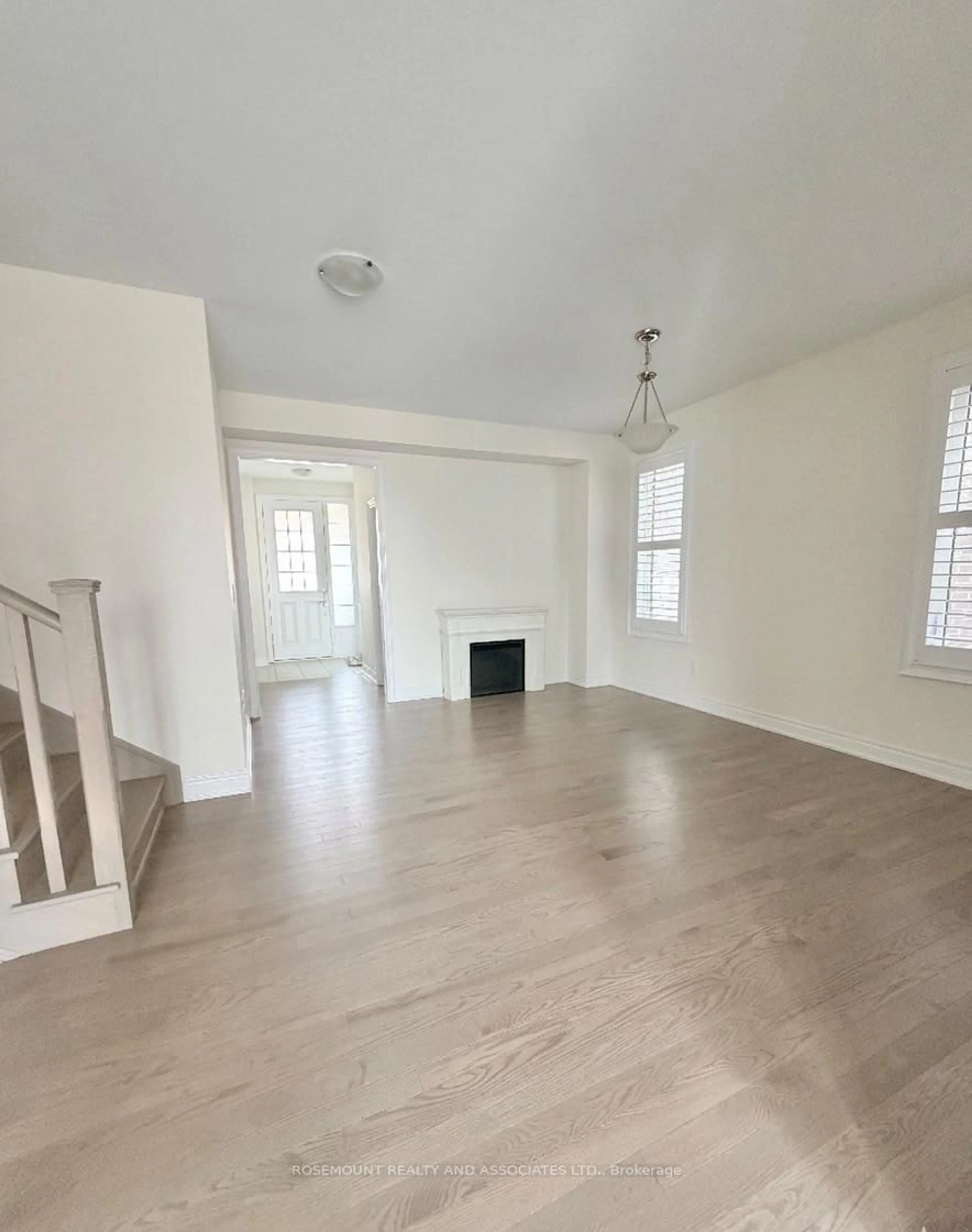 A pic of a room for 93 Wamsley Cres, Clarington Ontario L1B 1G9