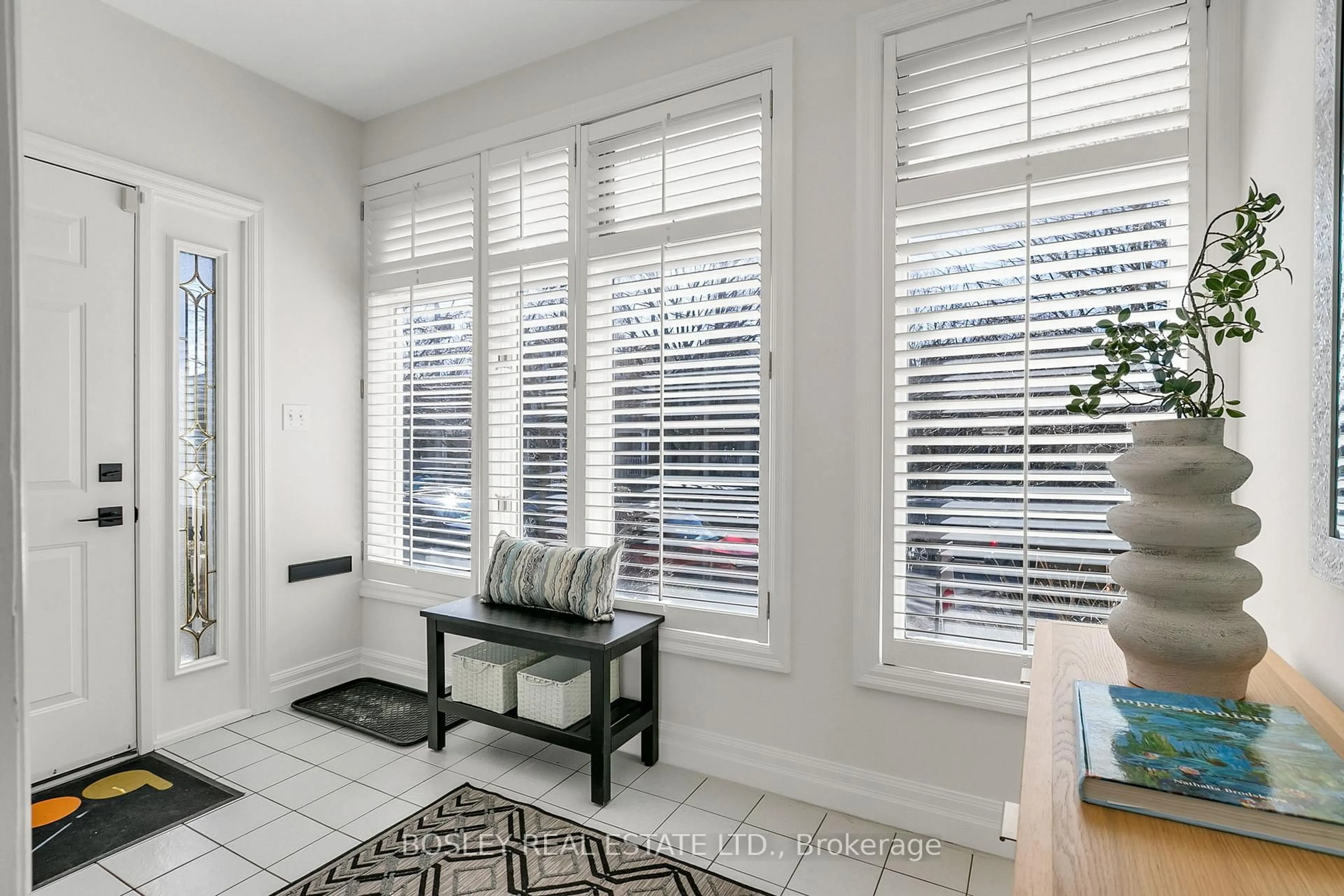 Indoor entryway for 244 Fulton Ave, Toronto Ontario M4K 1Y7