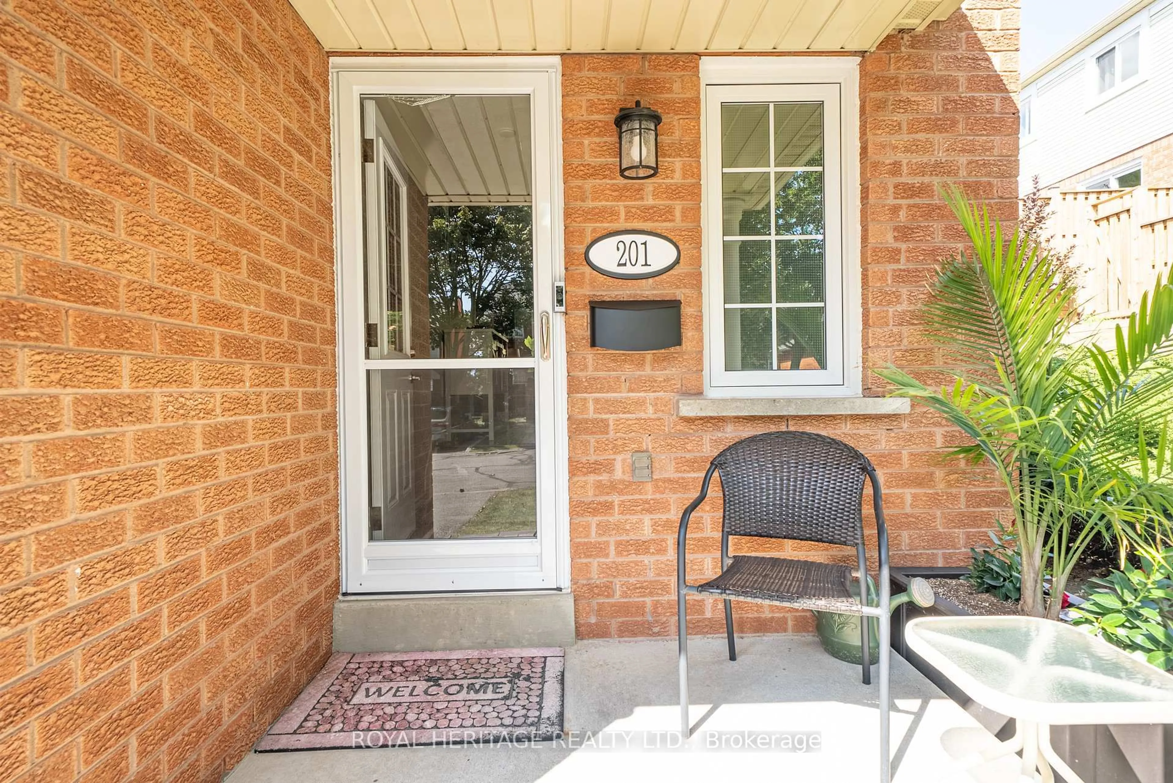 Indoor entryway for 10 Bassett Blvd #201, Whitby Ontario L1N 9C8