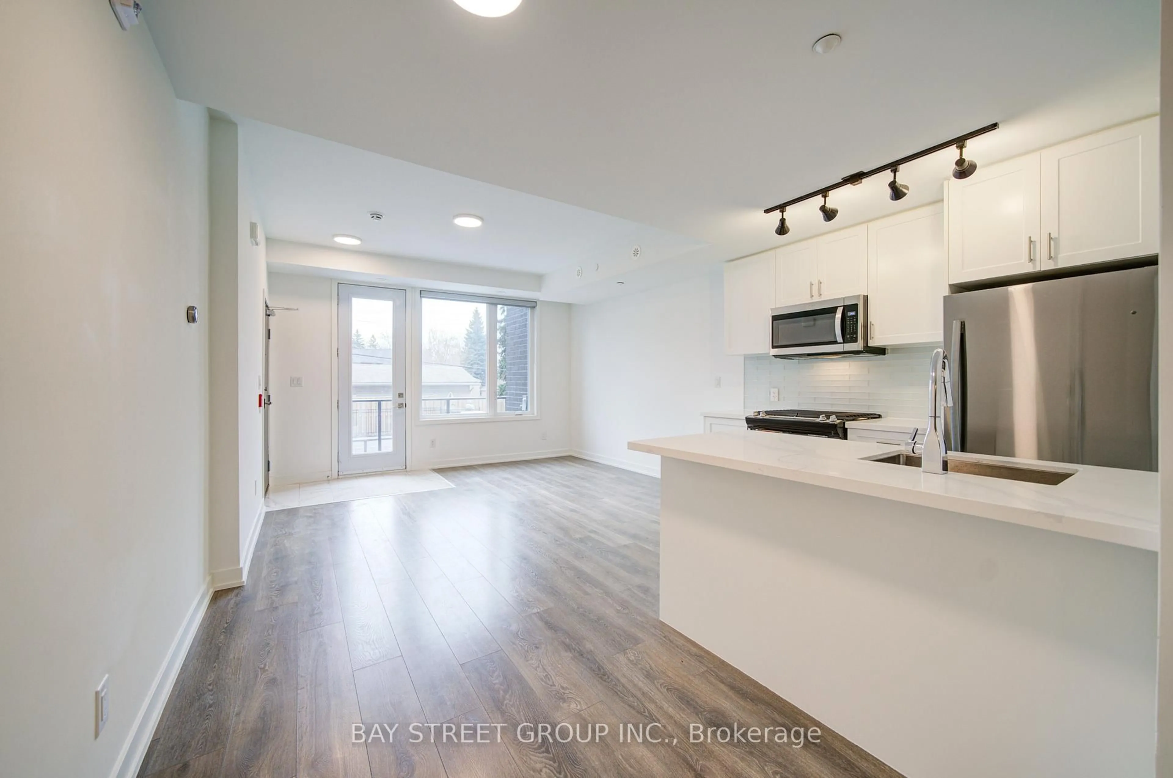 Open concept kitchen, unknown for 1479 O'Connor Dr #7, Toronto Ontario M4B 0A7