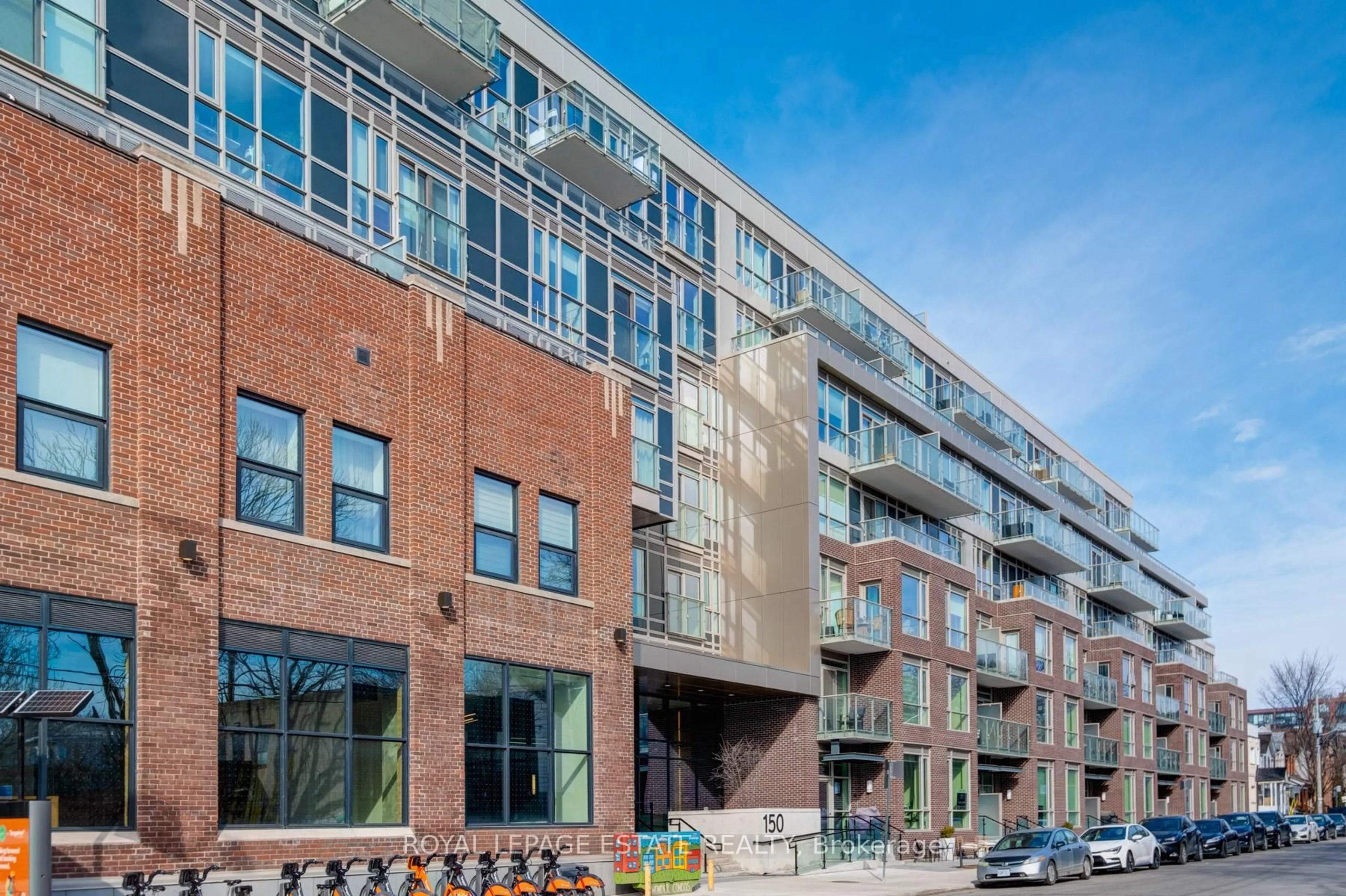 Patio, building for 150 Logan Ave #610, Toronto Ontario M4M 0E4