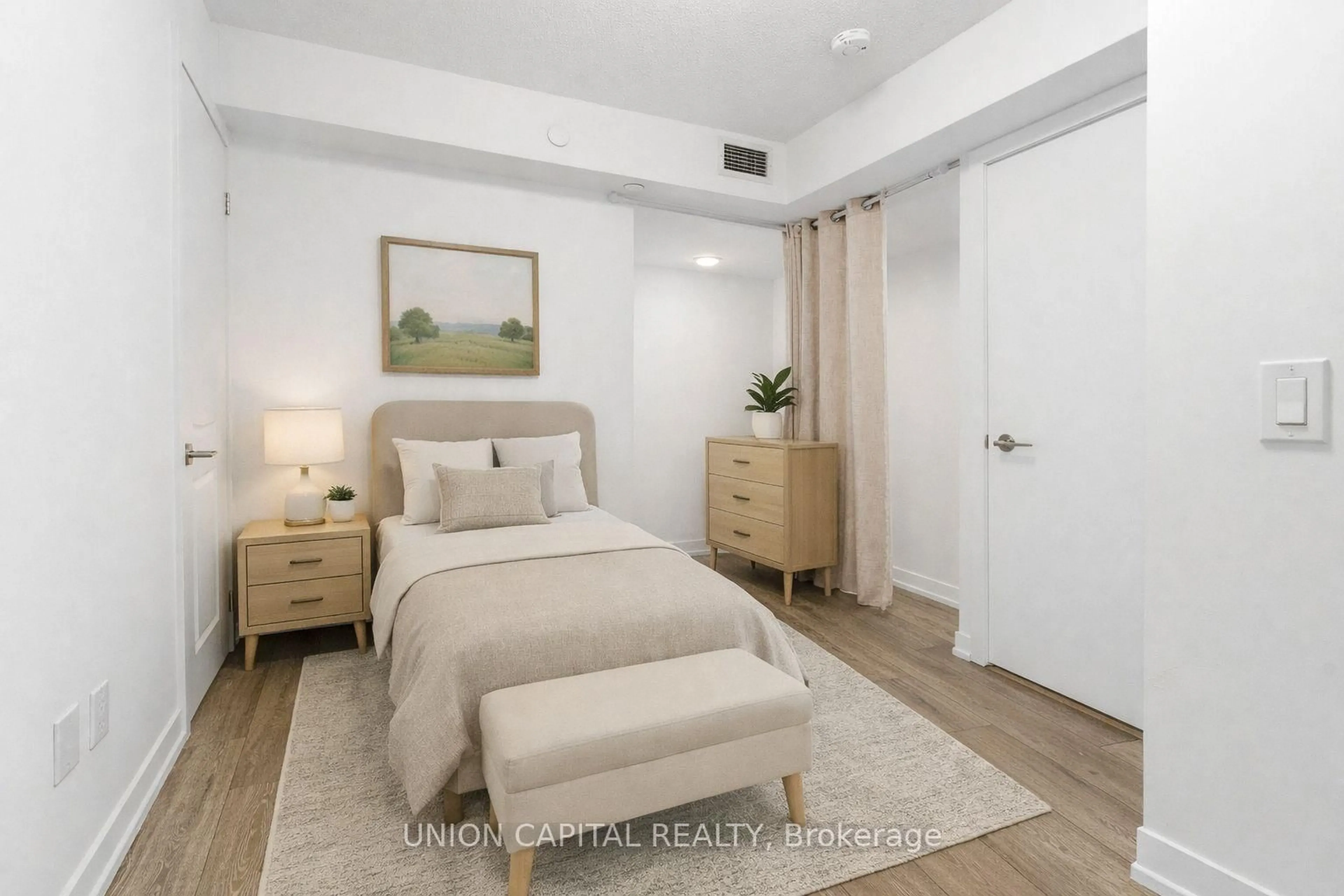 Bedroom with bed, unknown for 1455 Celebration Dr #1403, Pickering Ontario L1W 0C3