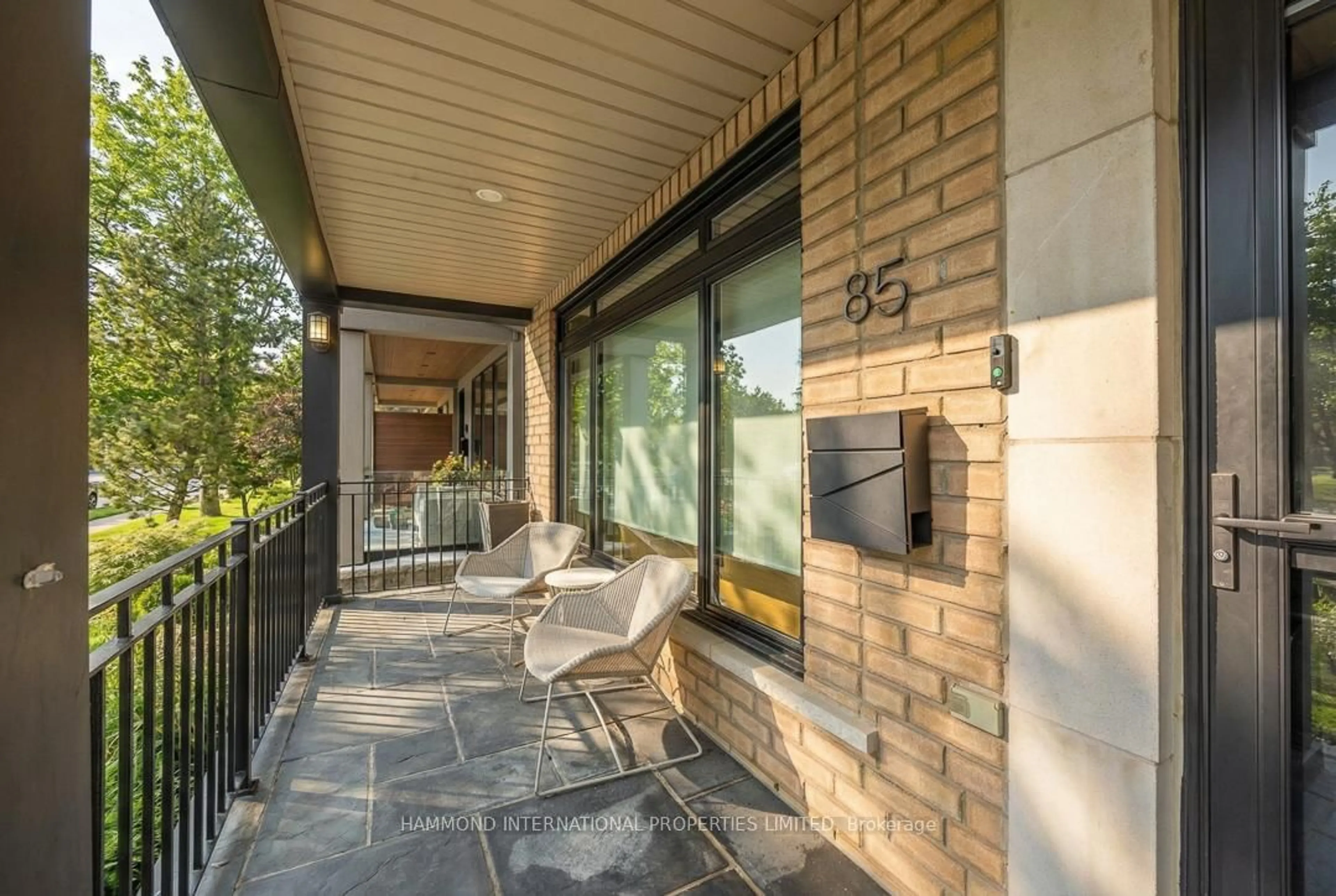 Patio, street for 85 Northern Dancer Blvd, Toronto Ontario M4L 3Z8