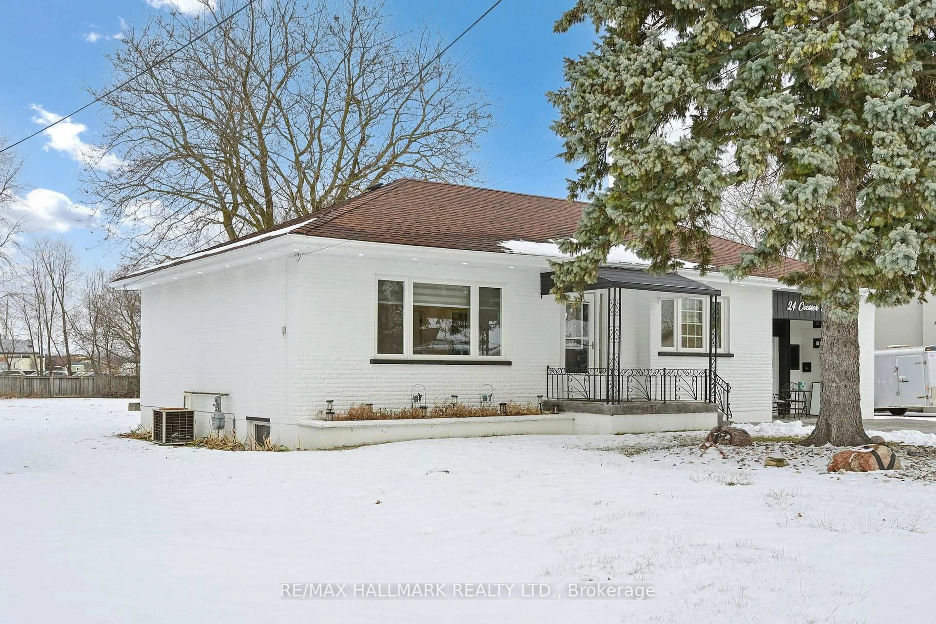 Unknown for 24 Cresser Ave, Whitby Ontario L1P 1J8