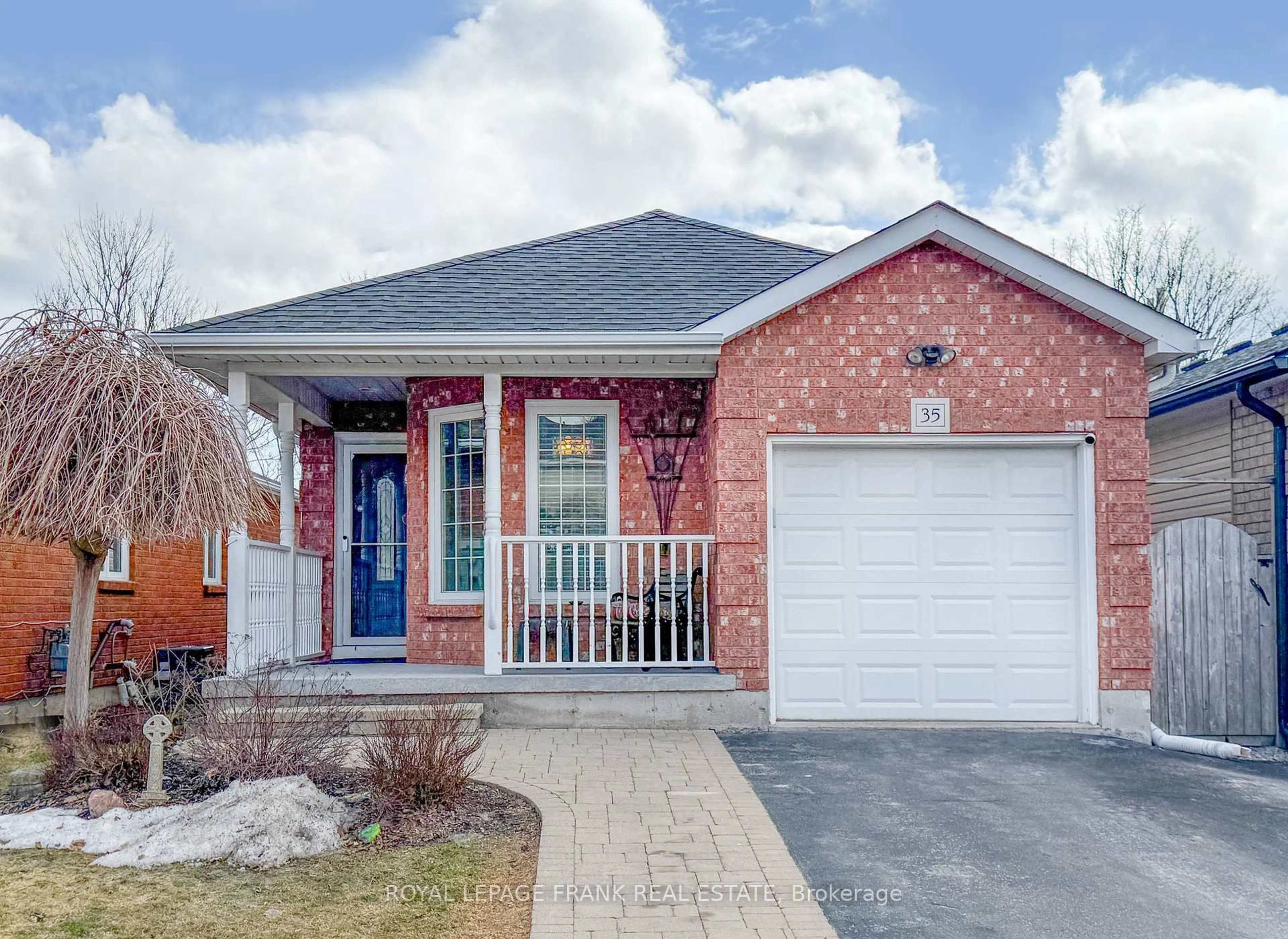 Home with brick exterior material, street for 35 Dale Park Dr, Clarington Ontario L1E 2Z4