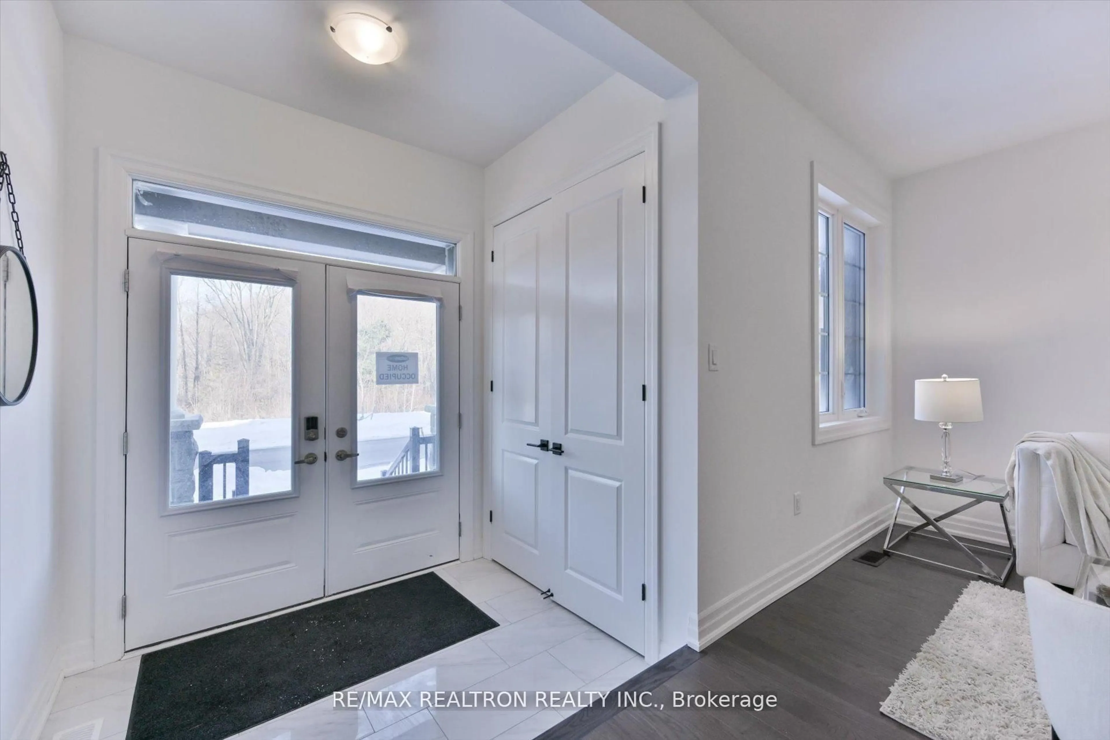 Indoor entryway for 2858 Foxden Sq, Pickering Ontario L1X 0N9